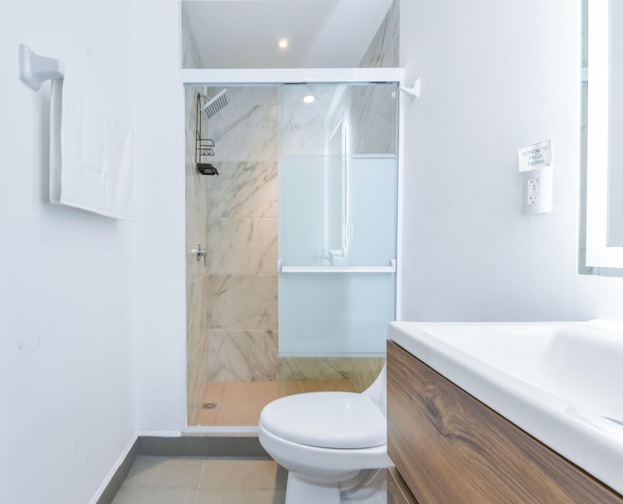 Equipamiento de Habitación Paralelo Obispado