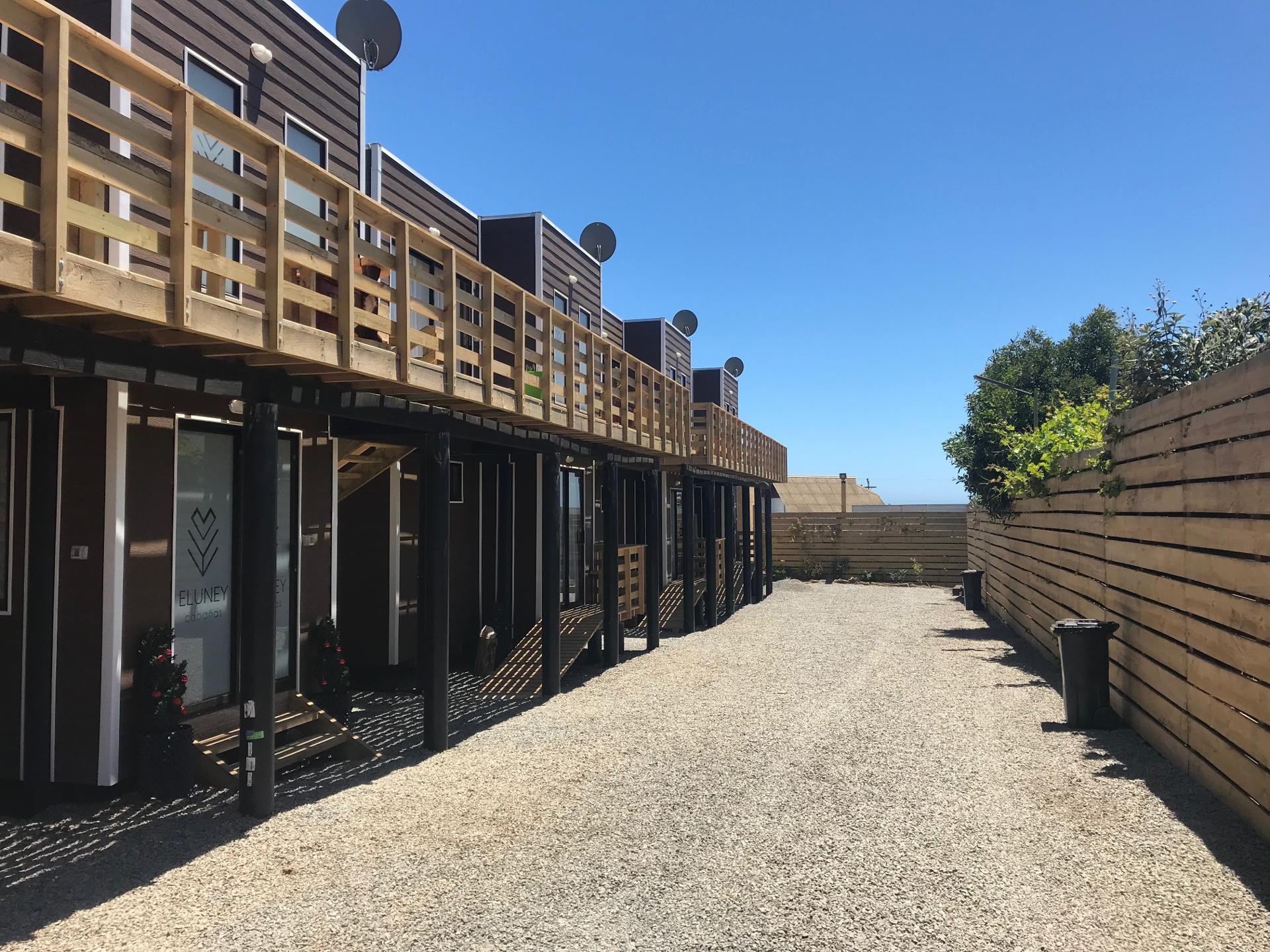 Vista Exterior Eluney Cabañas