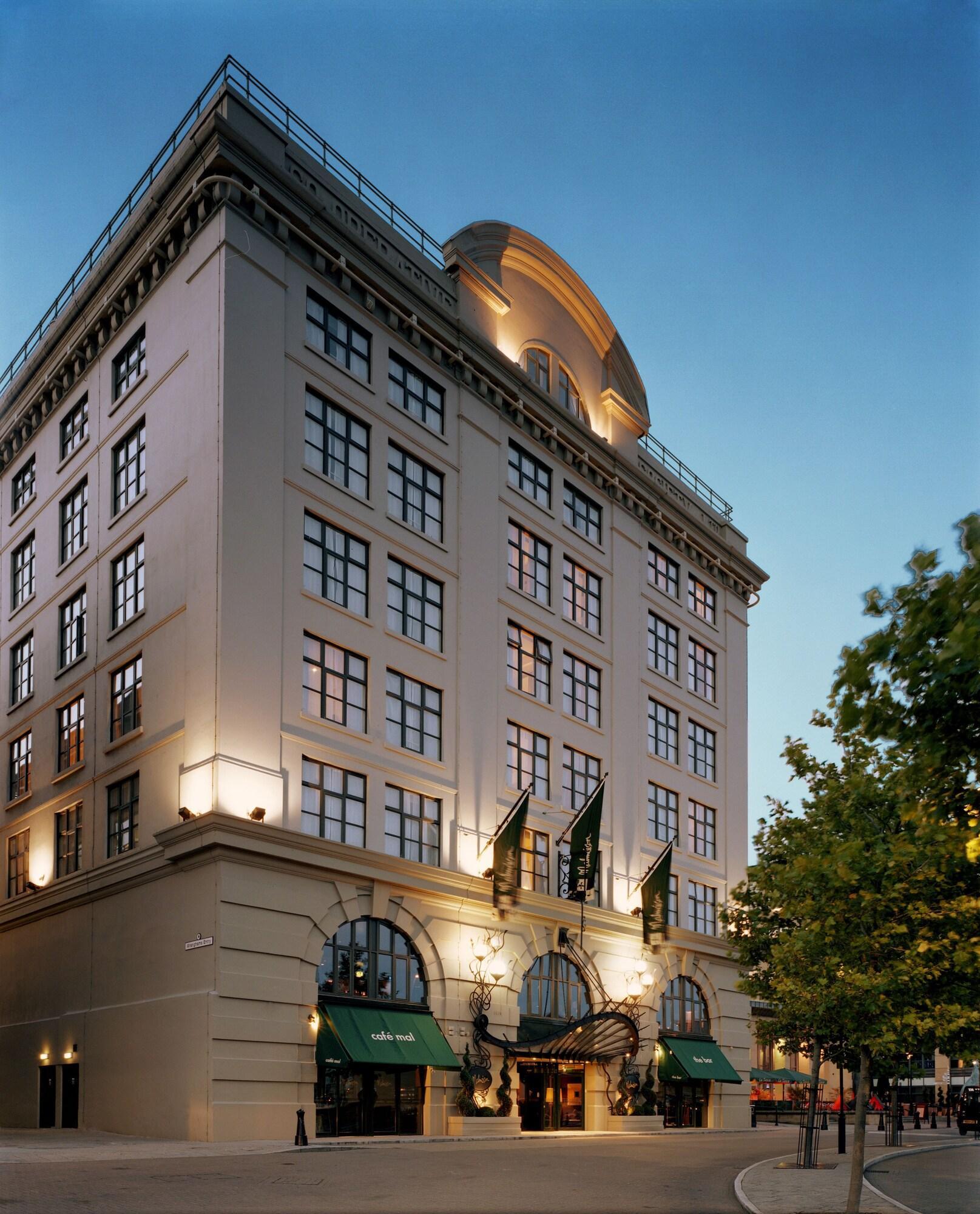Vista Exterior Malmaison Newcastle