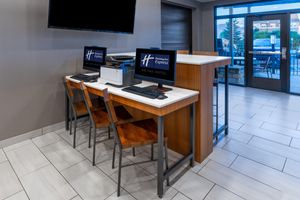 Alojamiento - Holiday Inn Express & Suites Colorado Springs AFA Northgate by IHG