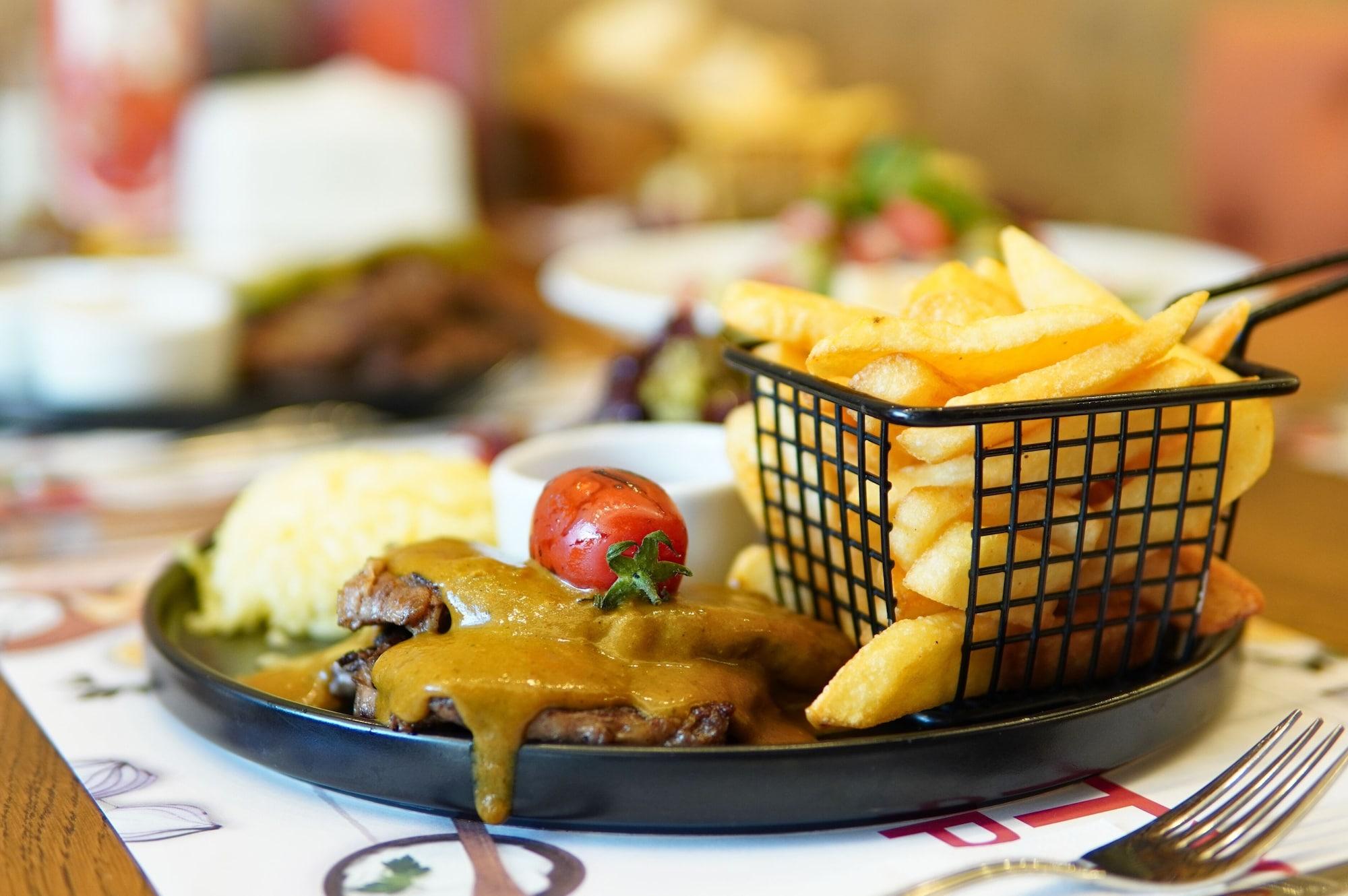 Restaurant King City Hotel Istanbul Ataturk Airport