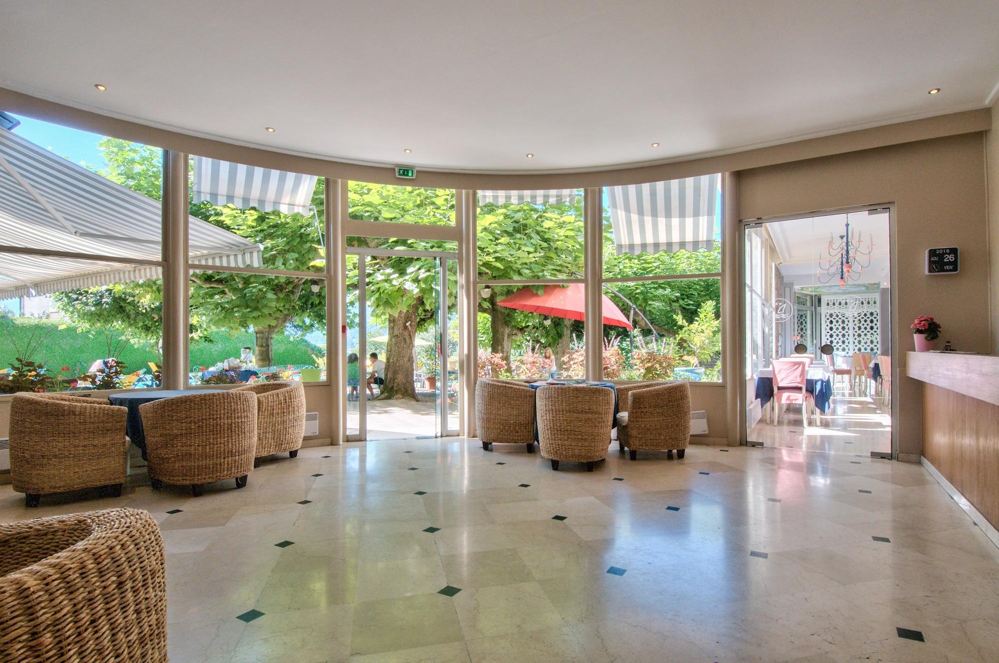 Vista Lobby Hotel Du Lac