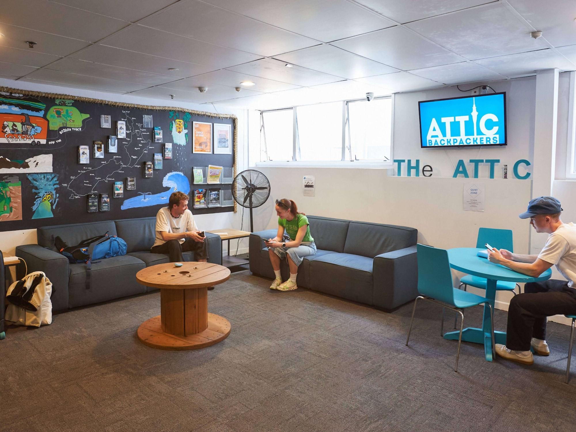 Vista Lobby Attic Backpackers