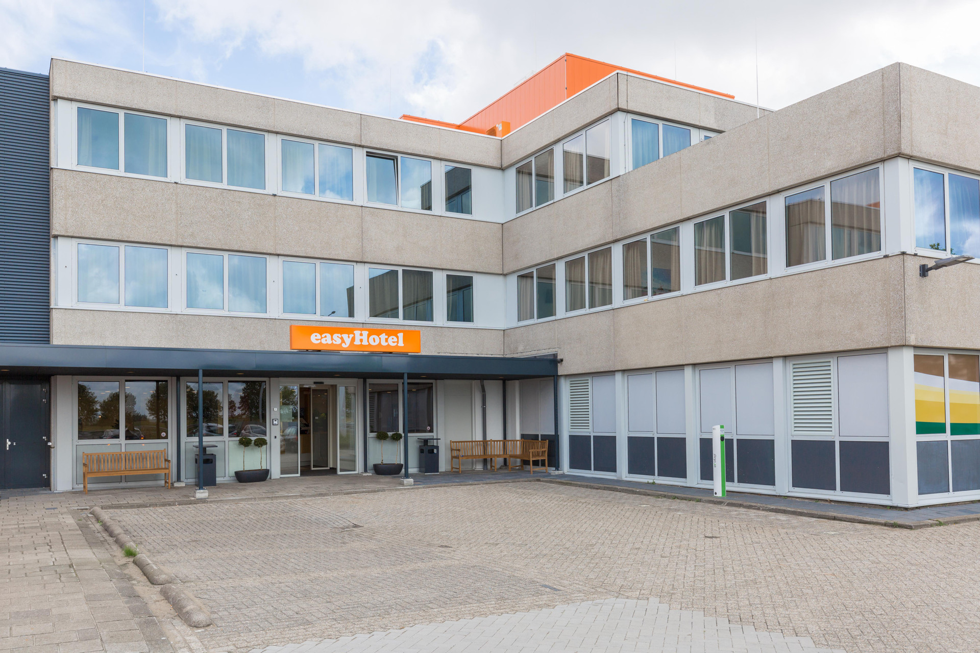 Vista Exterior Maxhotel Amsterdam Airport Schiphol