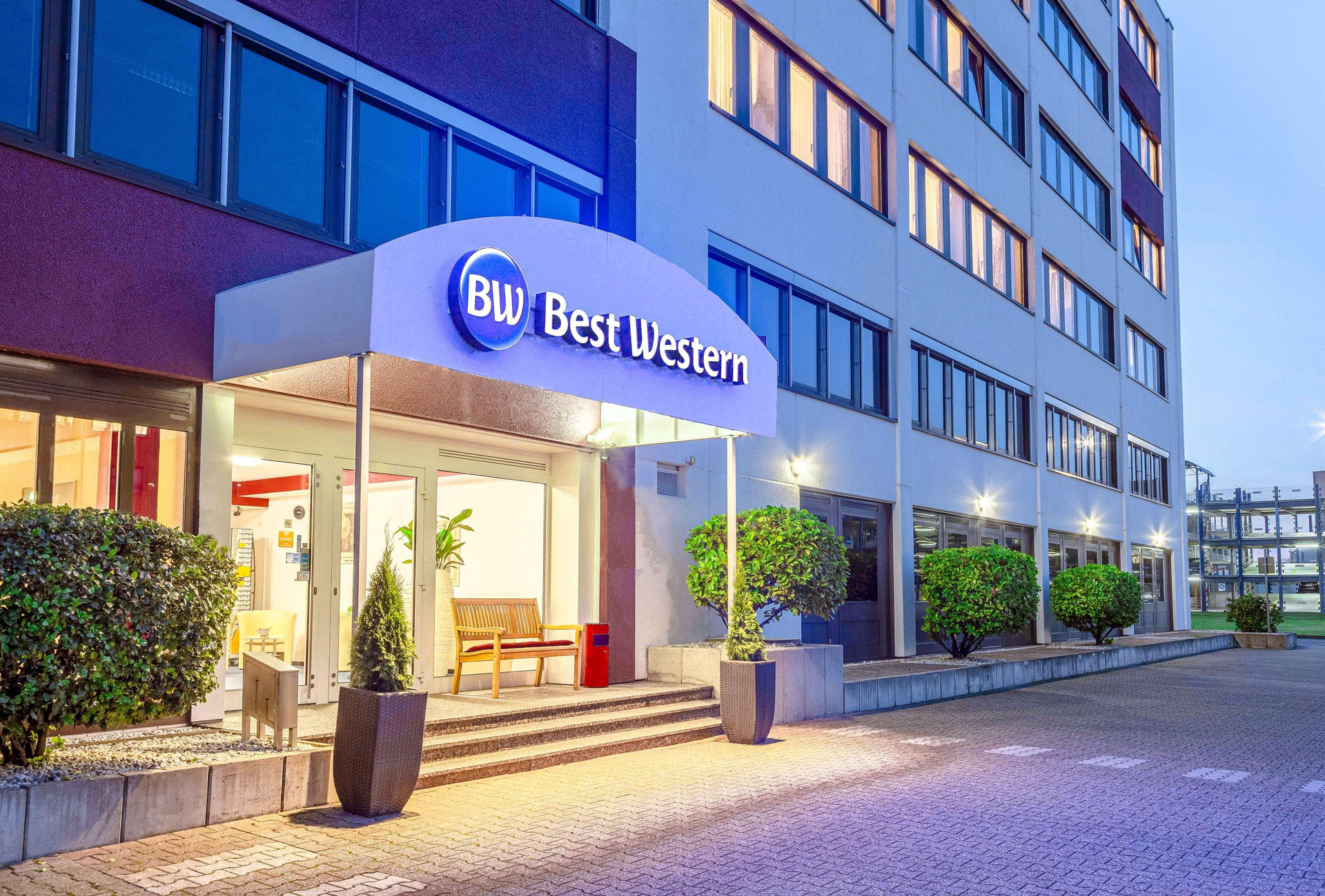 Vista Exterior Best Western Comfort Business Hotel