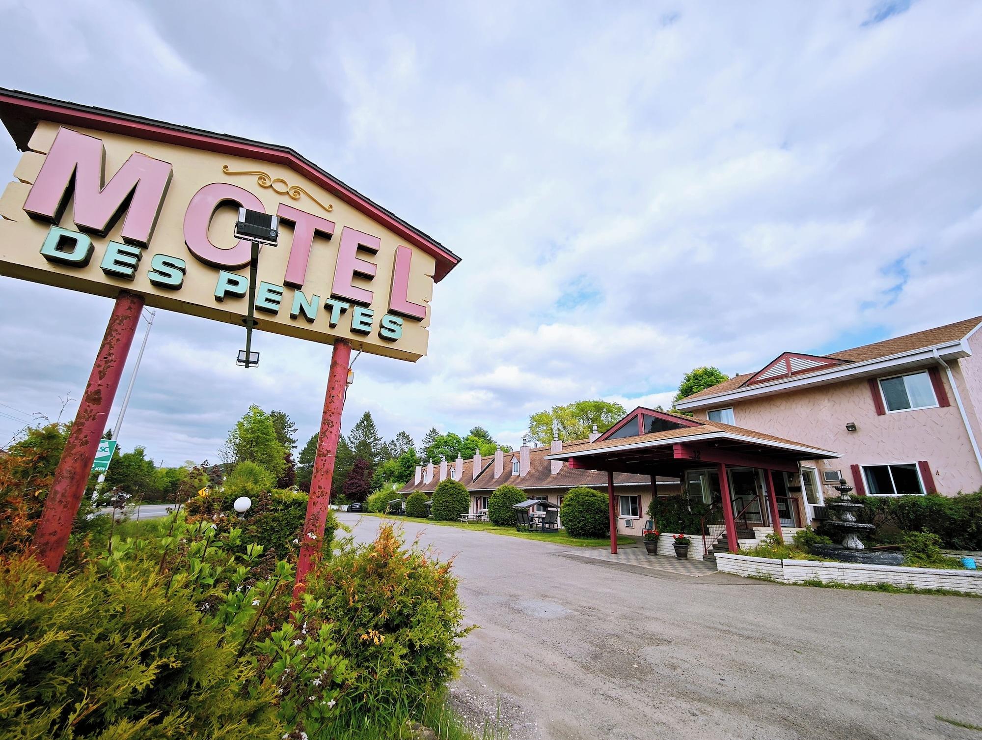Vista Exterior Motel des Pentes et Suites