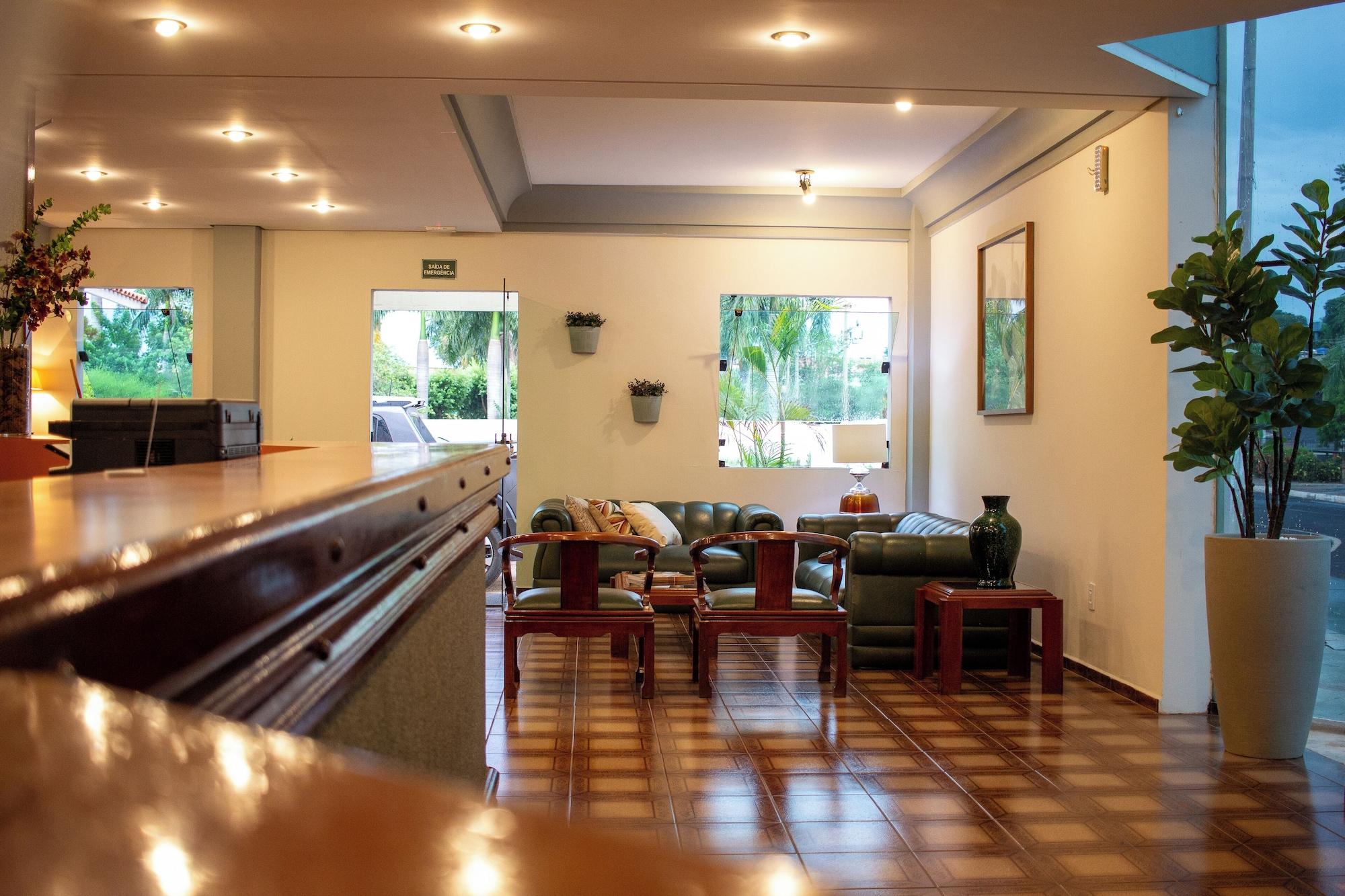Vista Lobby Hotel Aurora