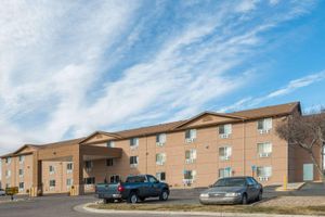 Alojamiento - Super 8 by Wyndham Henderson North East Denver