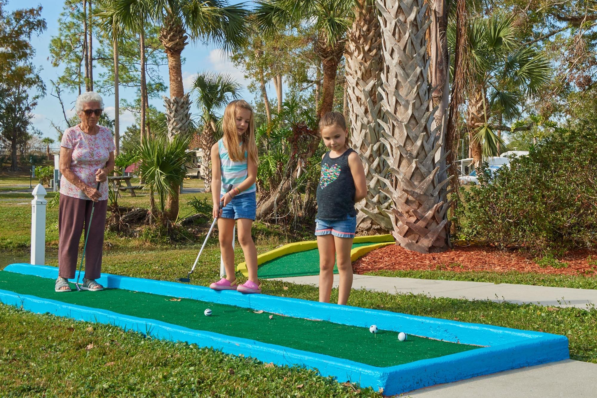 Campo de Golf Tropical Palms Resort