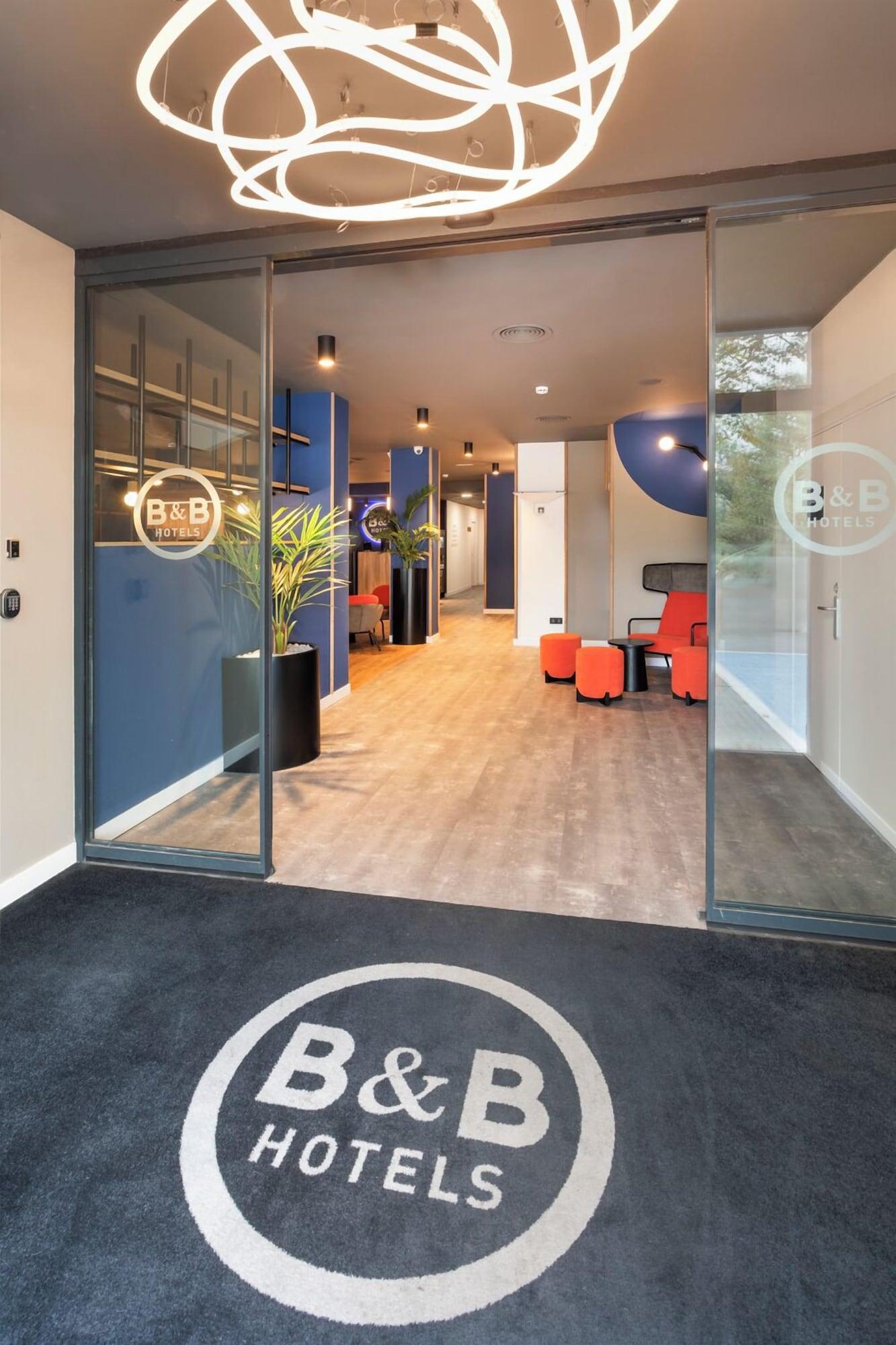 Vista Exterior B&B Hotel Barcelona Rubi
