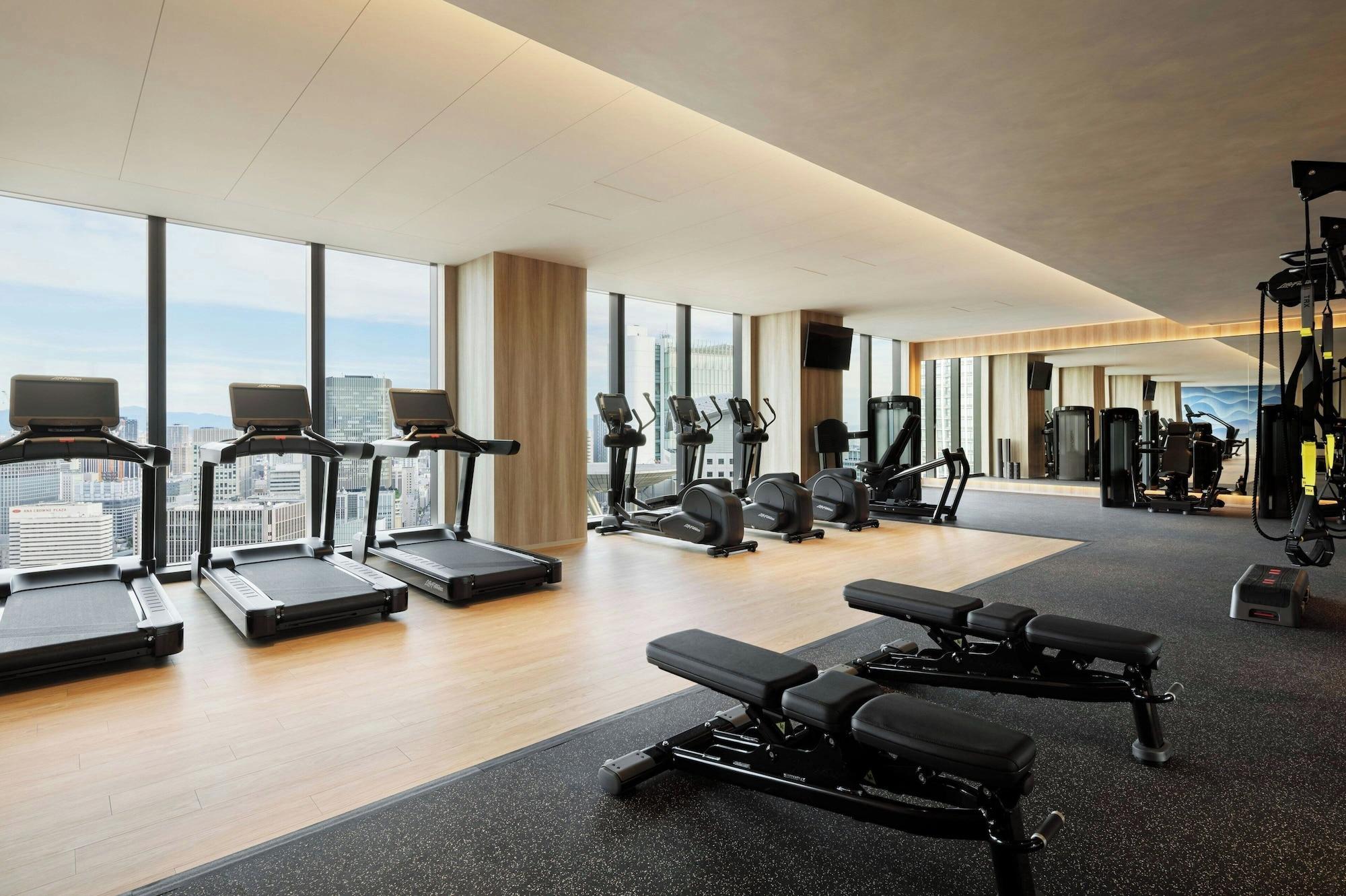 Gimnasio THE OSAKA STATION HOTEL, Autograph Collection