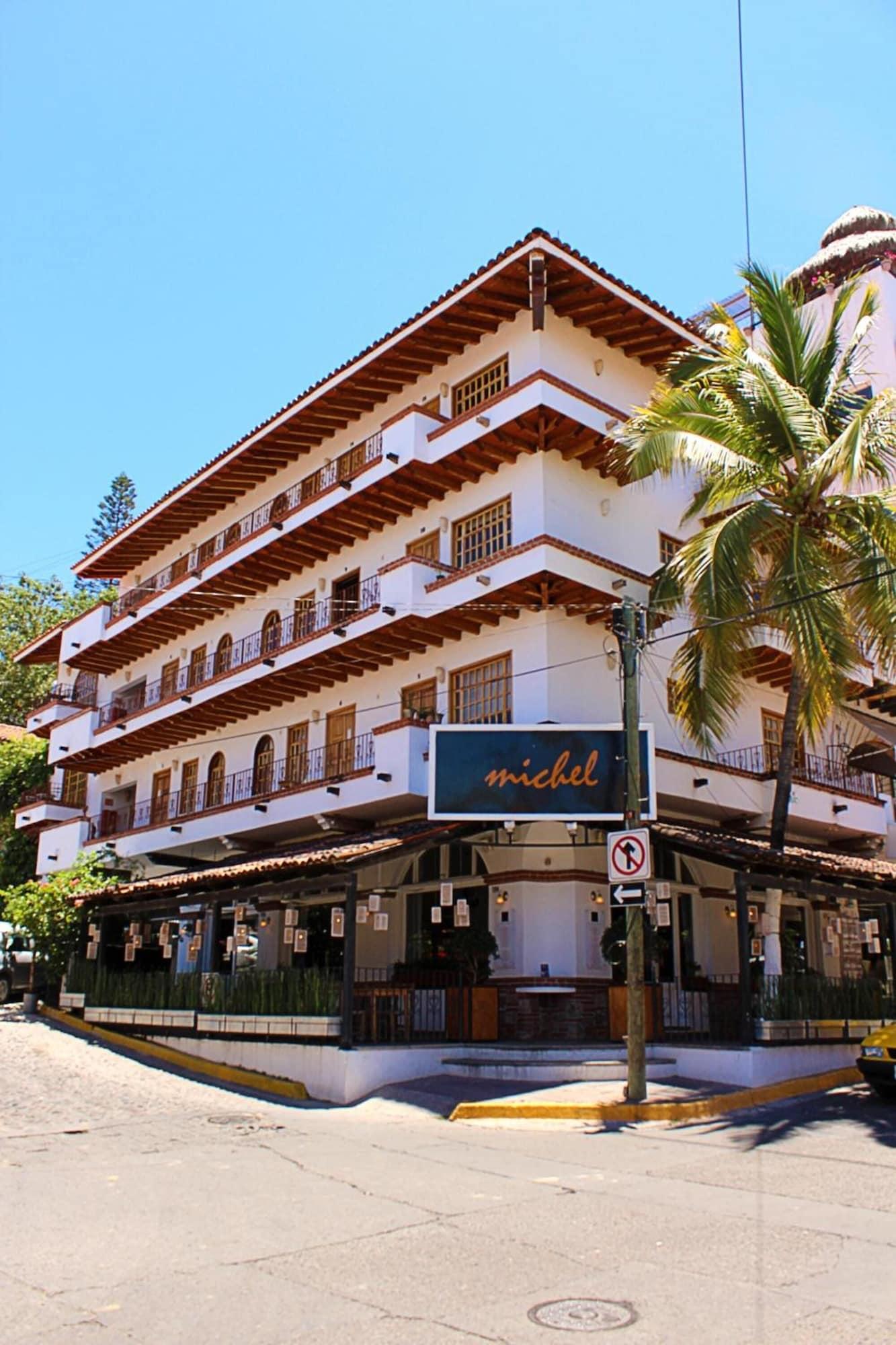 Vista Exterior Olas Altas Suites