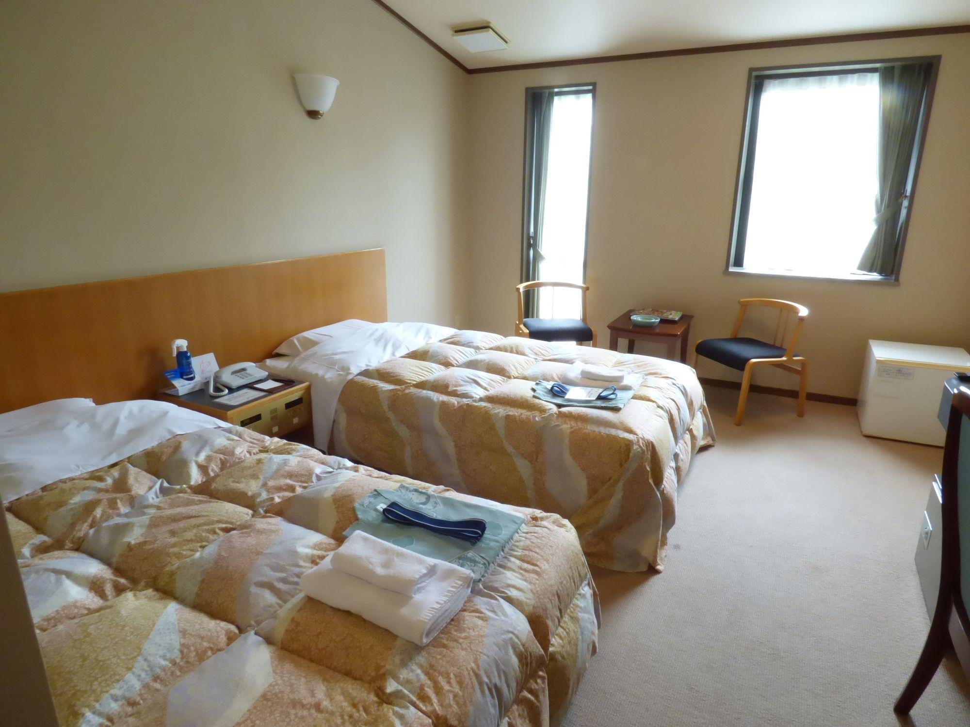 Habitación Romantopia, A Landscape of Forest and Stars, The Swan, Hotel of Stars