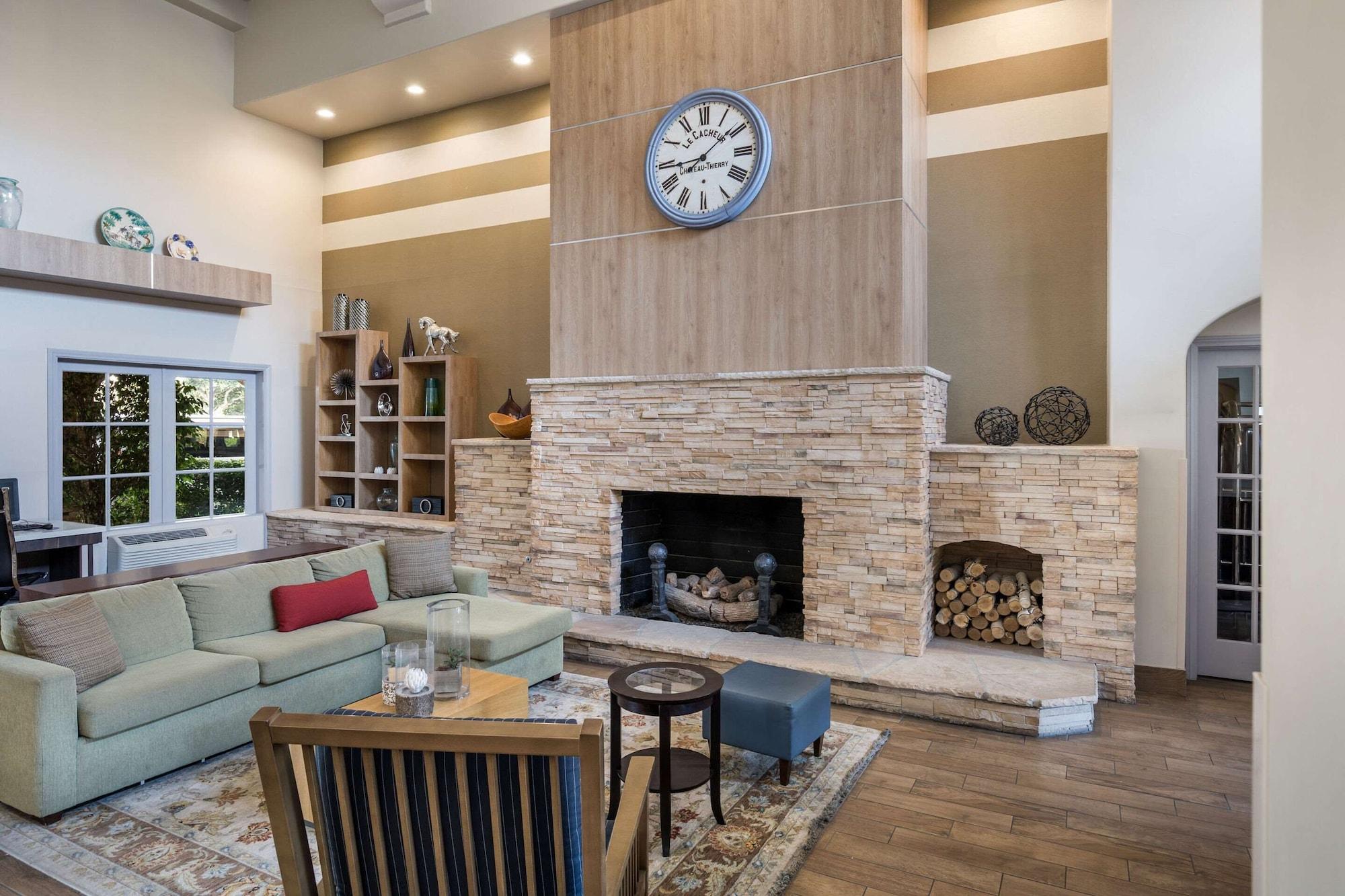 Vista Lobby MainStay Suites John Wayne Airport by Choice Hotels
