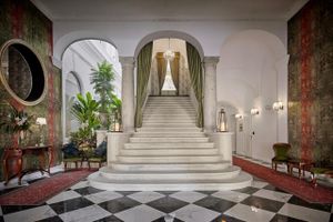 Paquete - Mystery Hotel Budapest, Preferred Hotels & Resorts