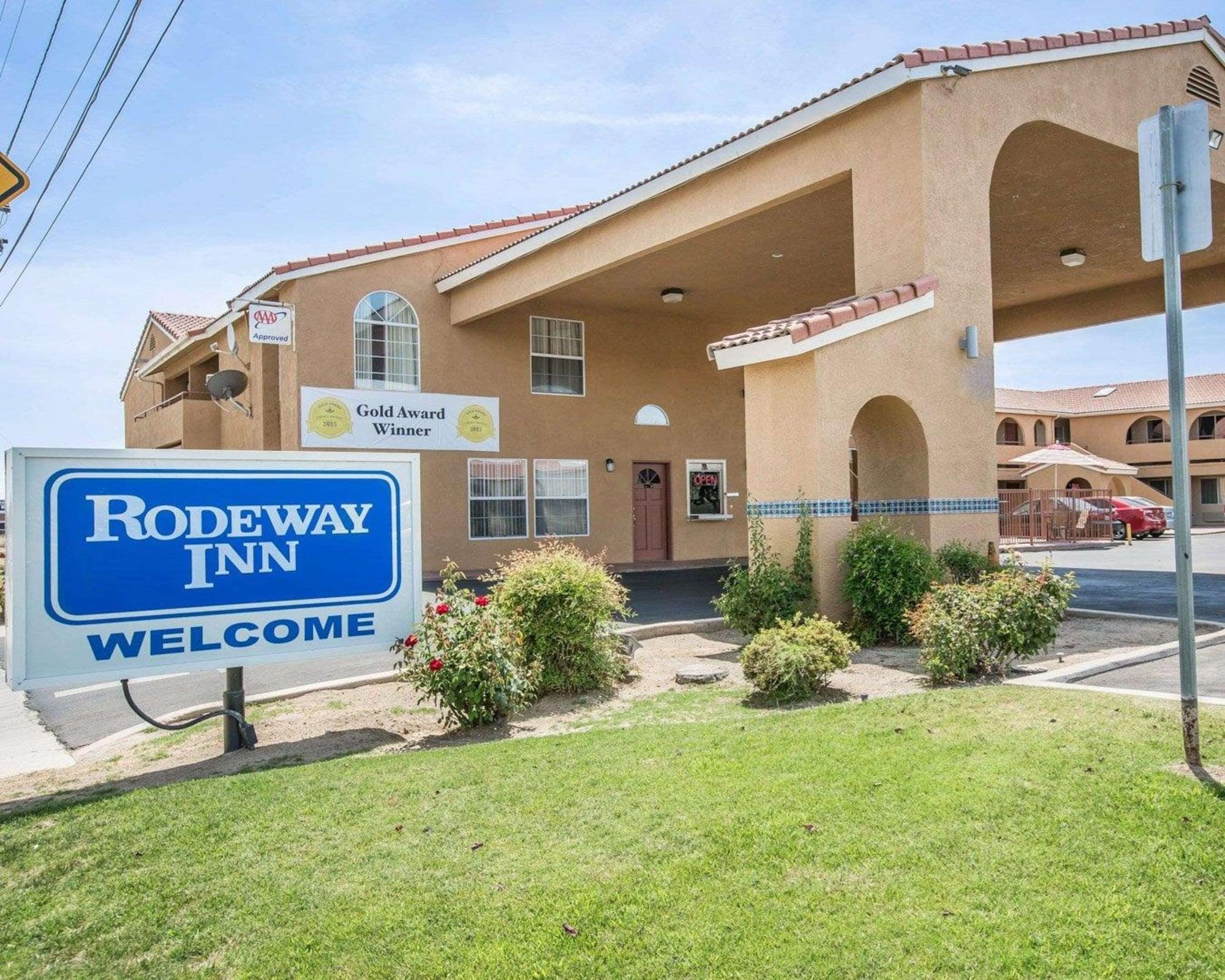 Vista Exterior Rodeway Inn Delano