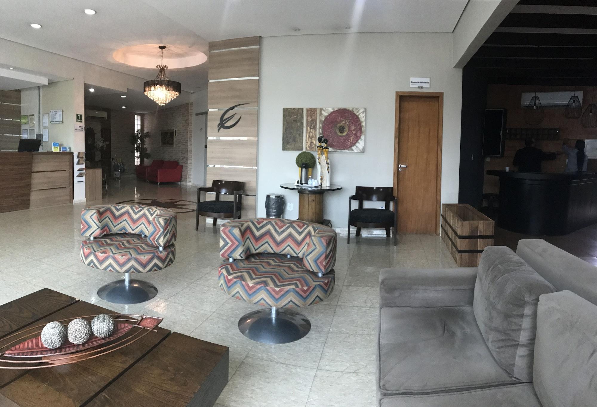 Vista Lobby Larison Hotéis ECONOMY