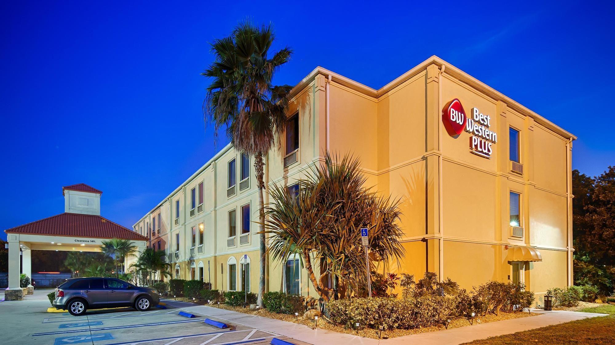 Vista Exterior Best Western Plus Bradenton Hotel & Suites