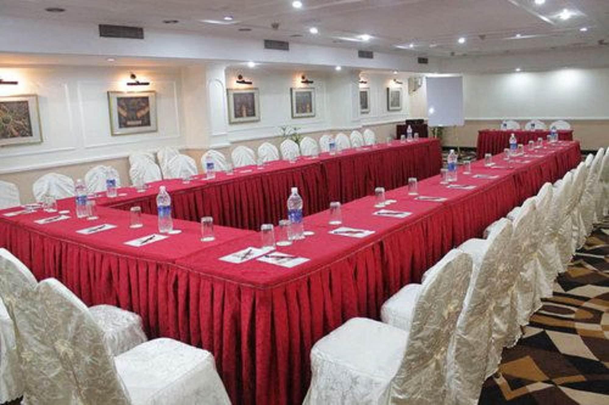 Sala de Reuniones Hotel Swosti Premium