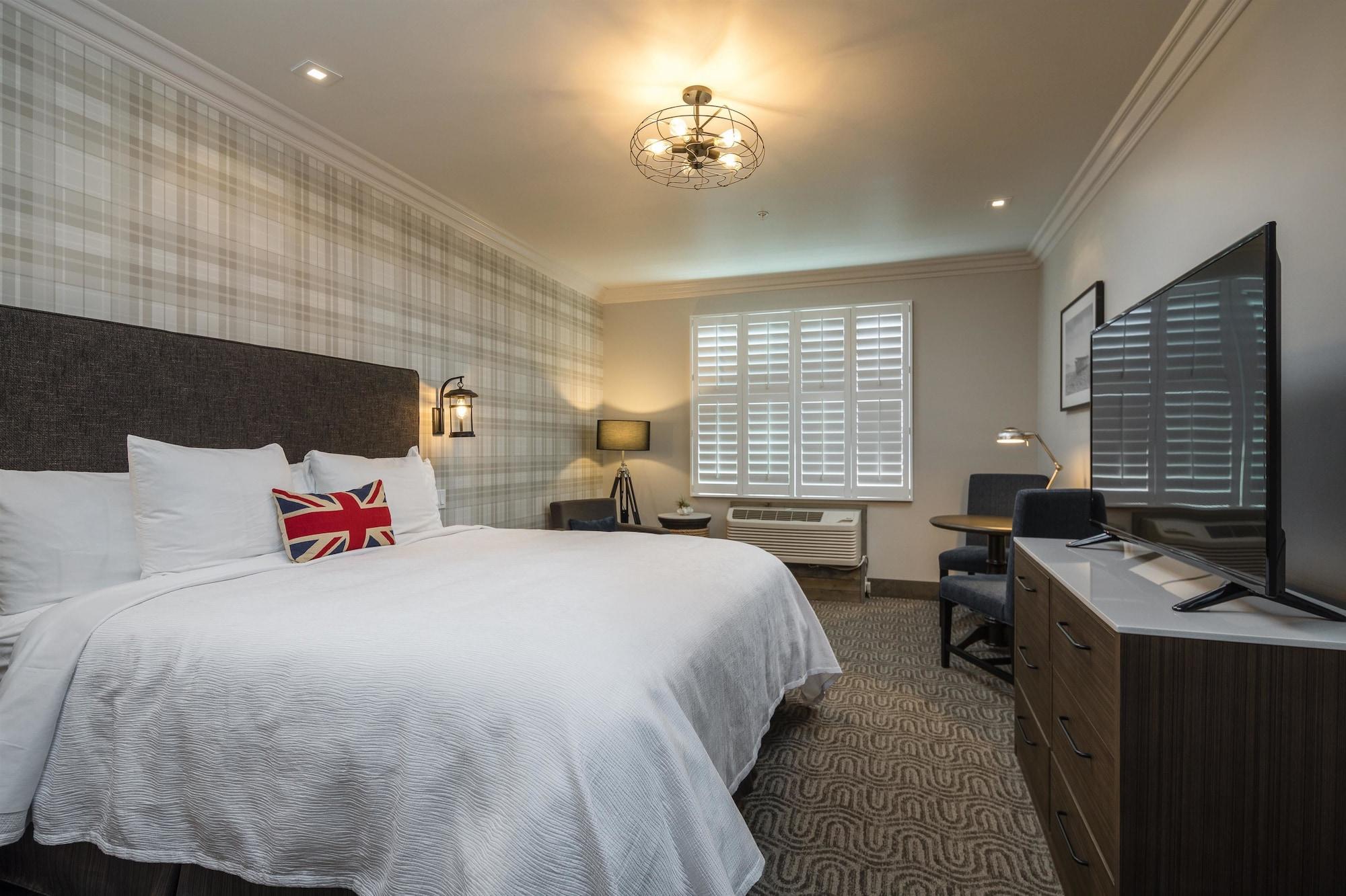 Equipamiento de Habitación Aristocrat Hotel, BW Signature Collection