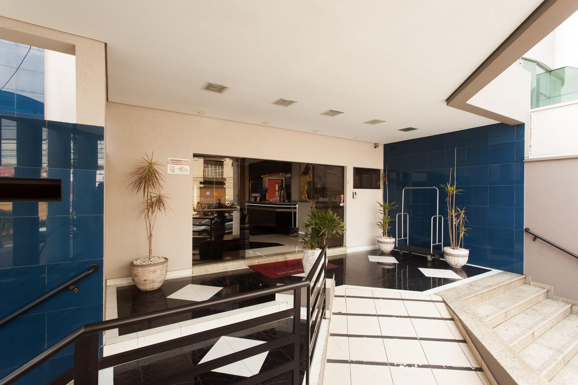 Vista Exterior Arlen Hotel