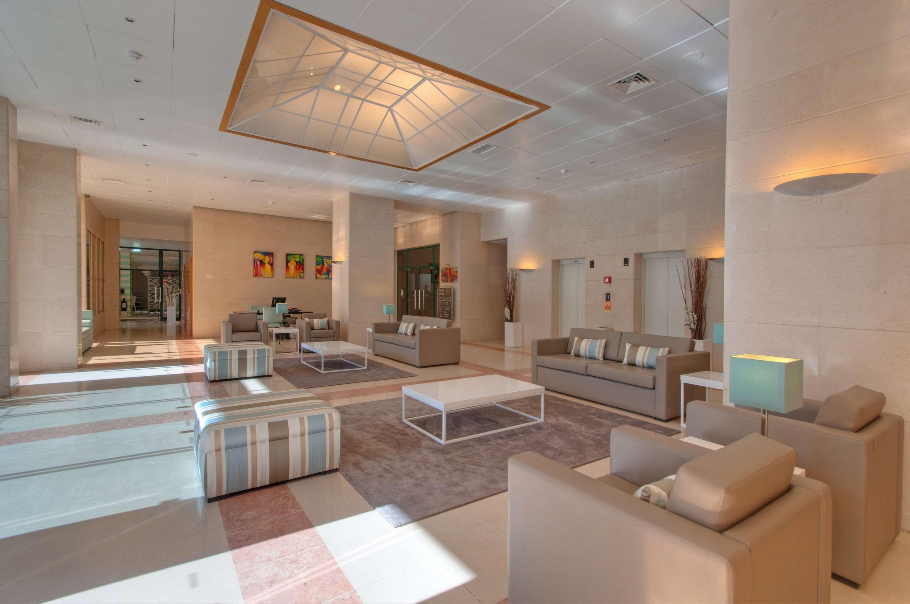 Vista Lobby TRYP Montijo Parque Hotel