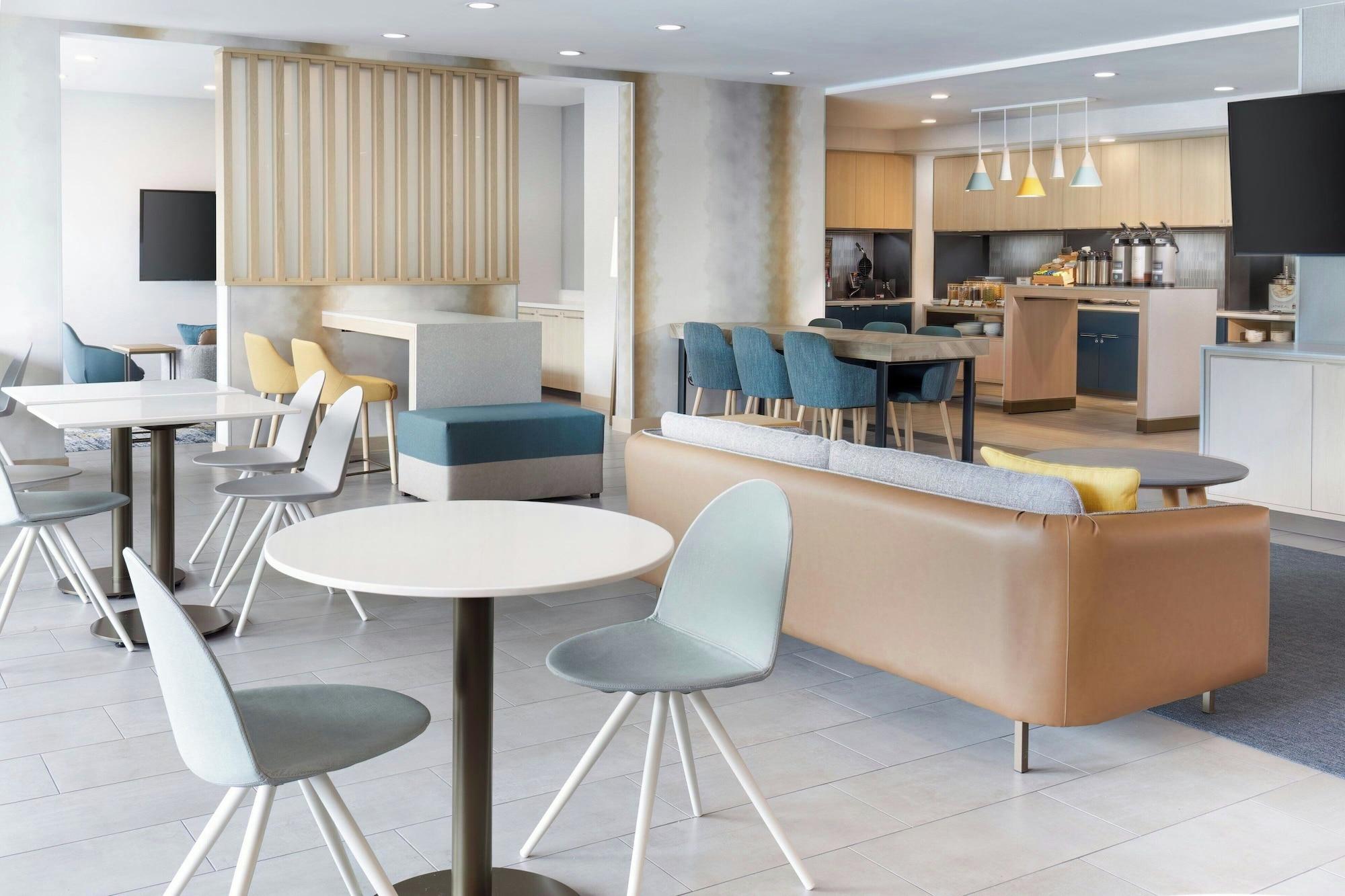 Restaurant Towneplace Suites By Marriott Monrovia