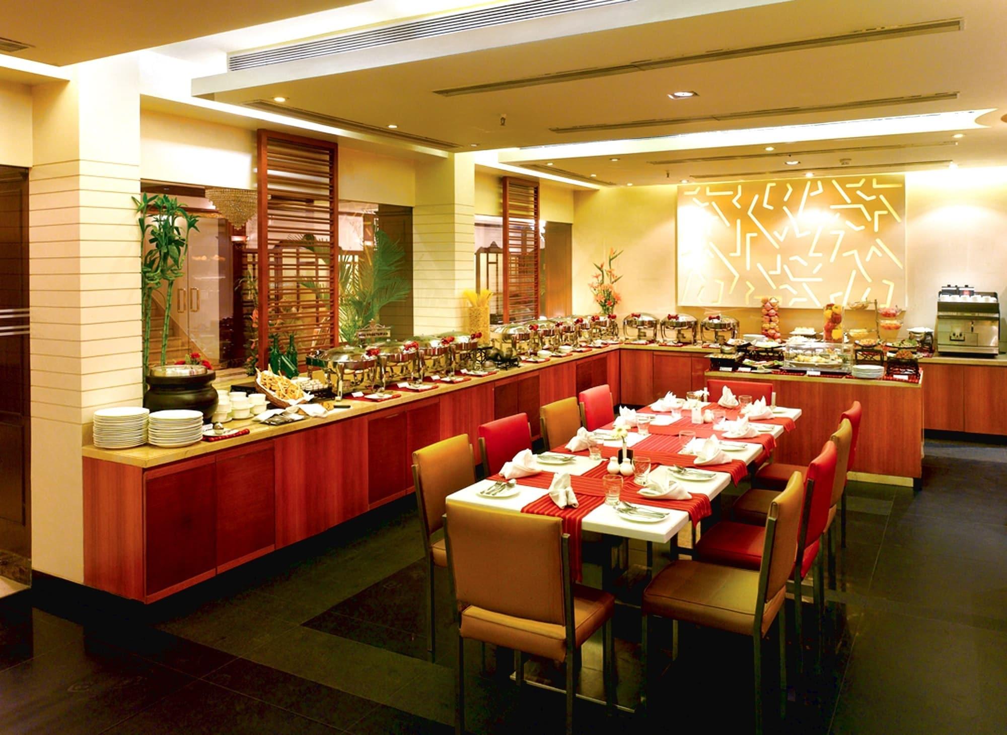 Restaurant Kenilworth Hotel, Kolkata