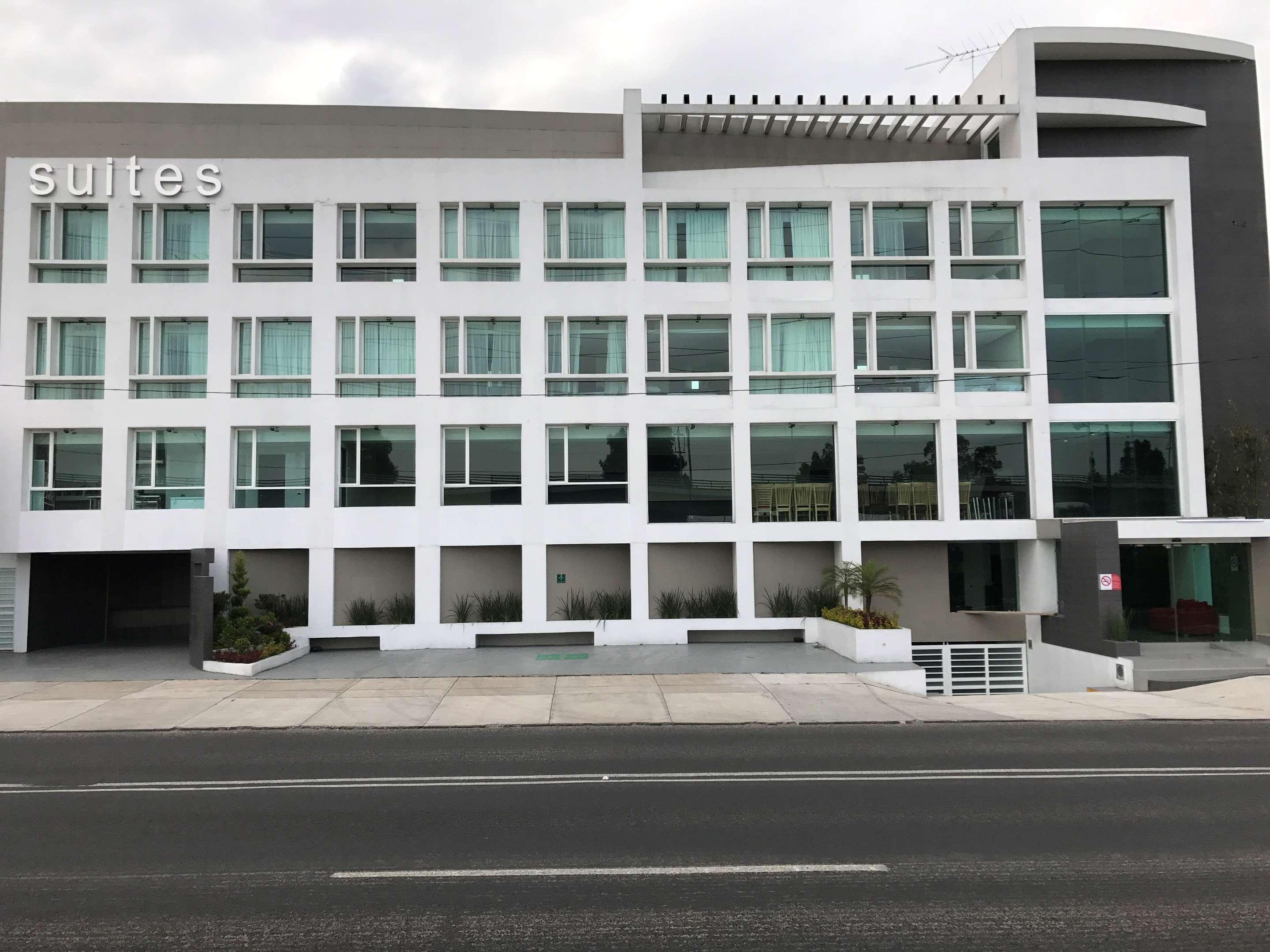 Varios Best Western Plus Metepec & Suites