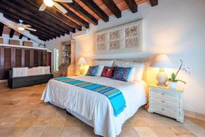 Beautiful Private Villa, Best Beachfront Location, Cheff, Housekeeper, Butler