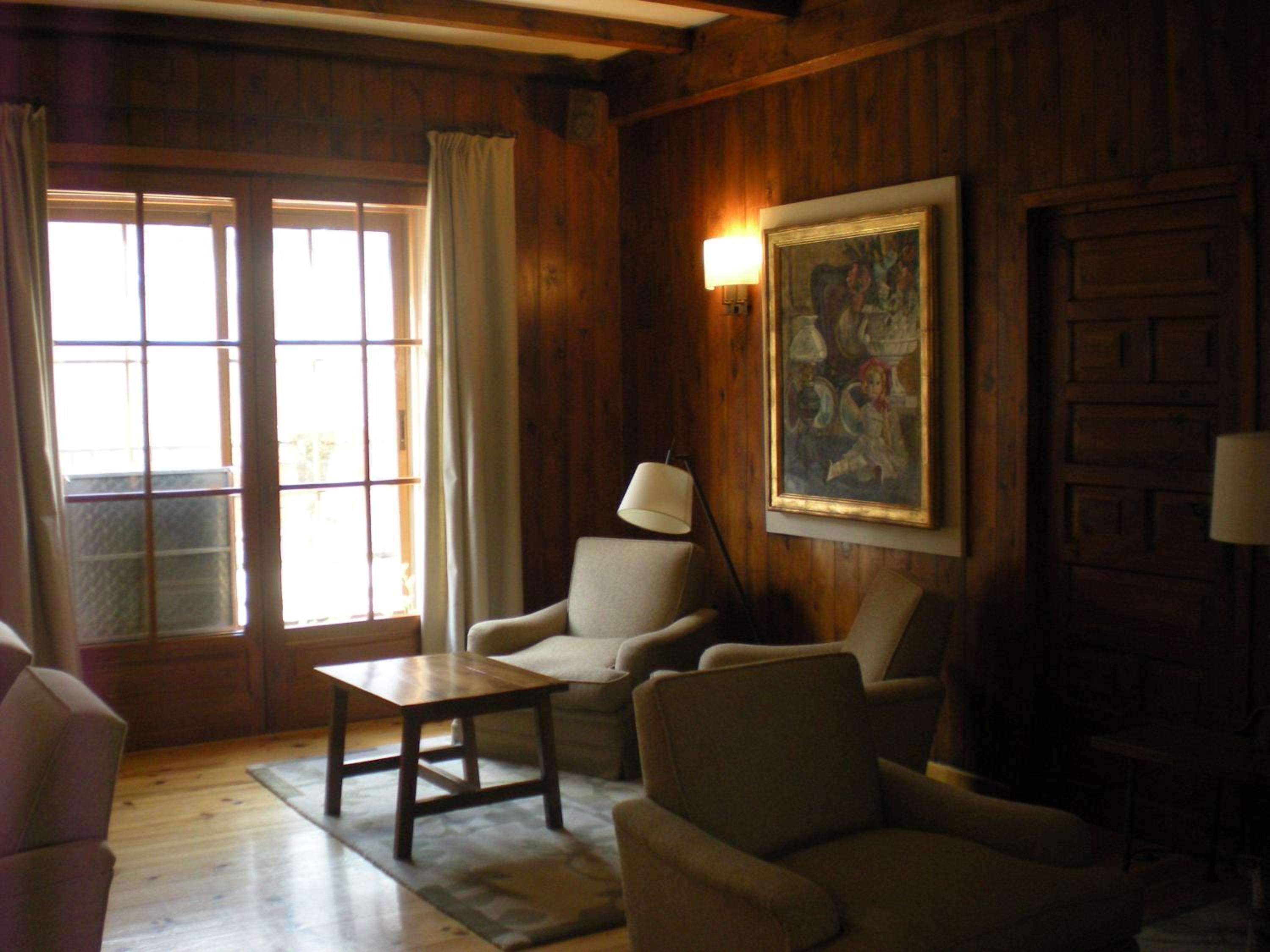 Vista Lobby Parador De Bielsa