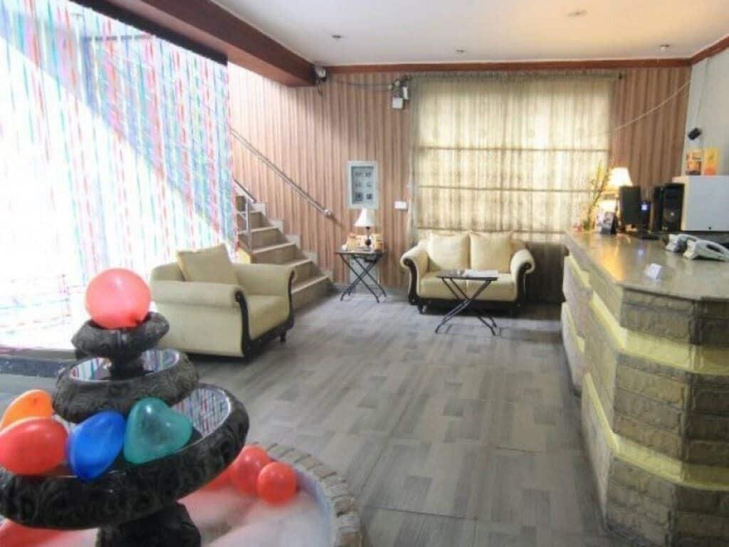 Vista Lobby Safari Hotel Mall Road