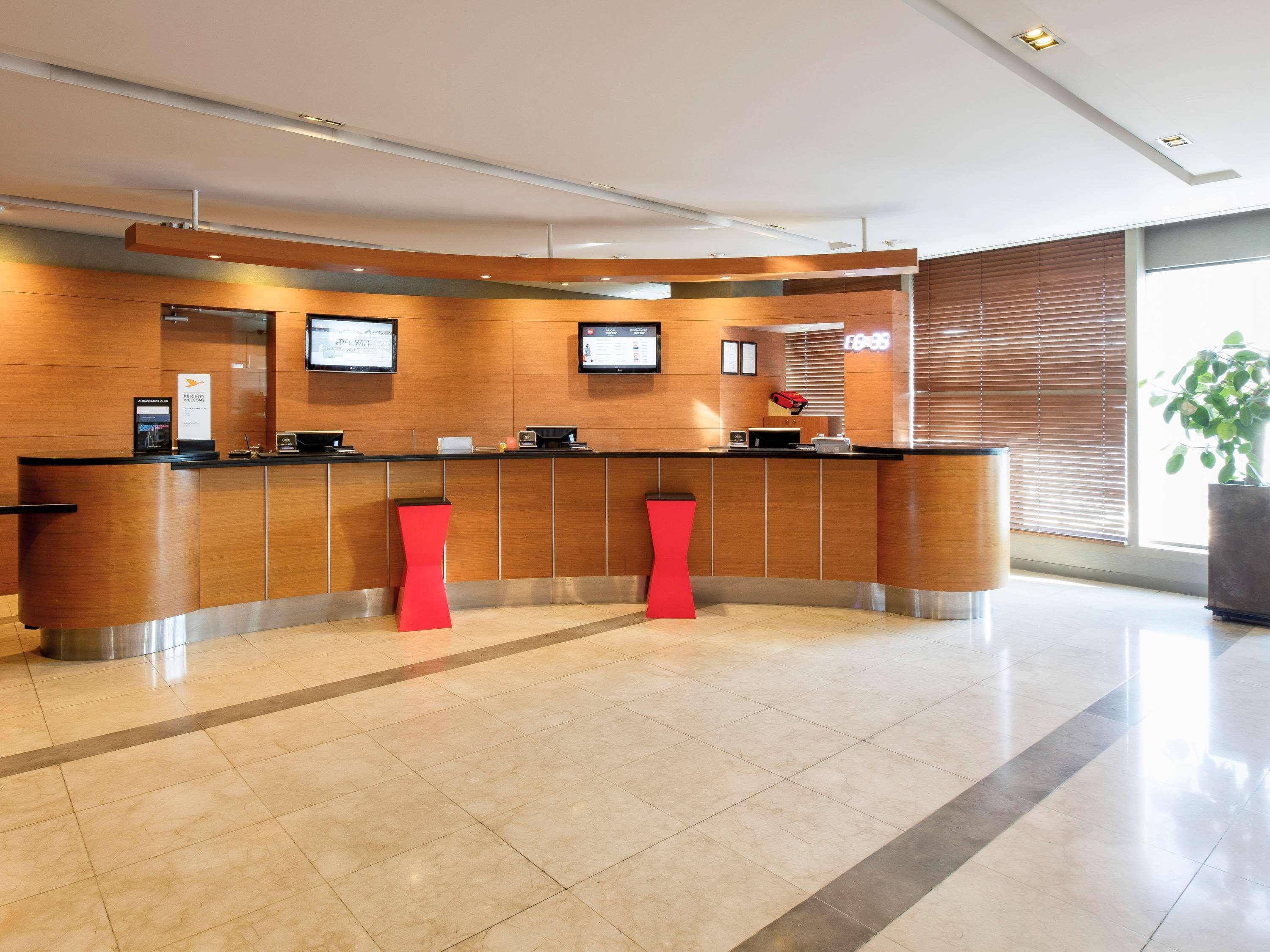 Vista Lobby ibis Ambassador Seoul Myeongdong