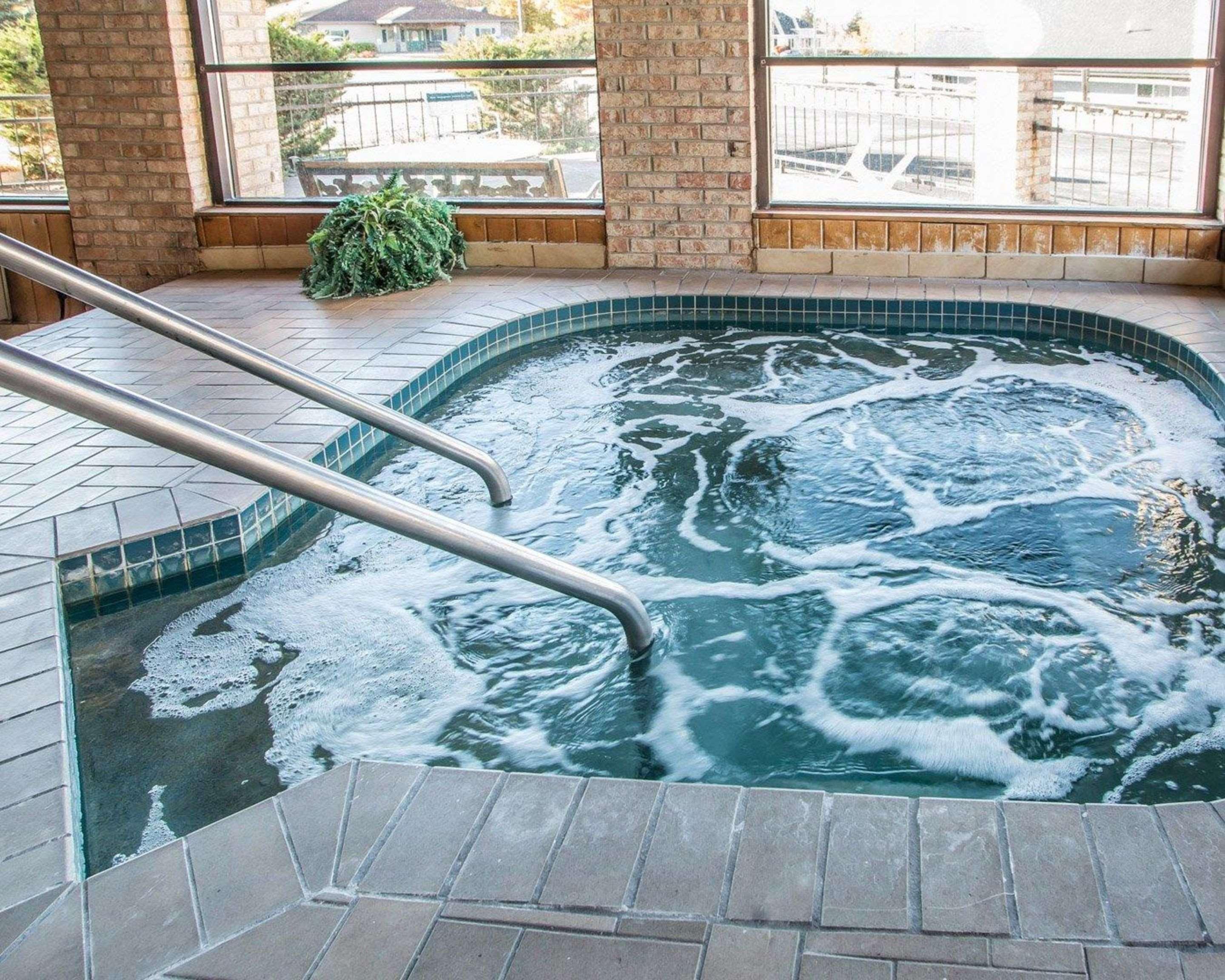 Vista Piscina Quality Inn Central Wisconsin Airport