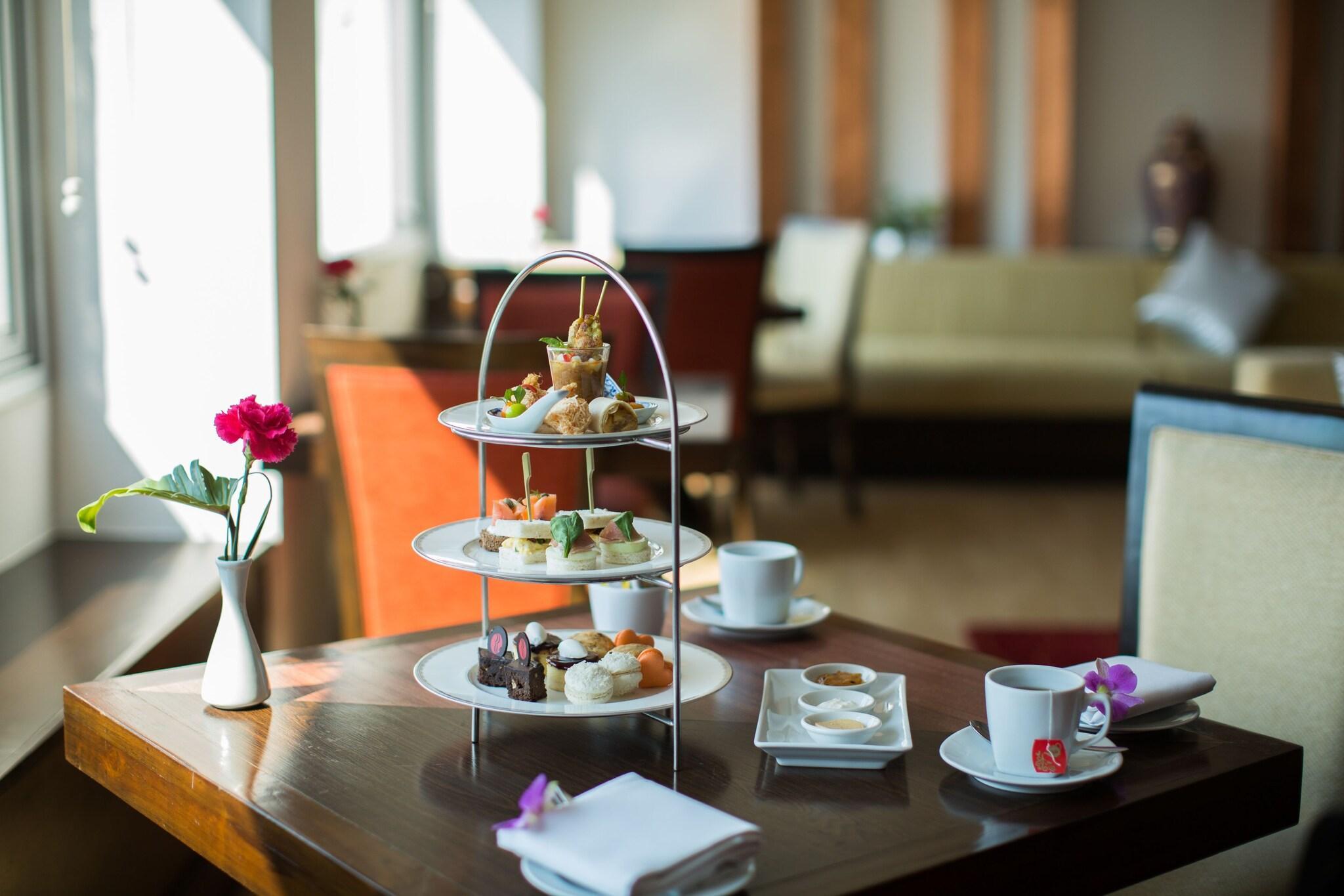 Restaurant Ramada Plaza by Wyndham Bangkok Menam Riverside