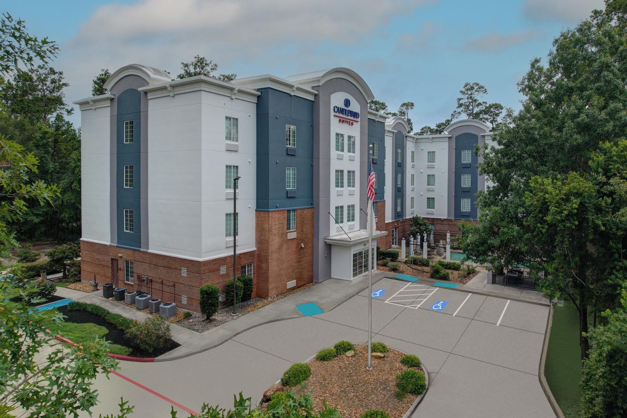 Vista Exterior Candlewood Suites Houston (The Woodlands) by IHG