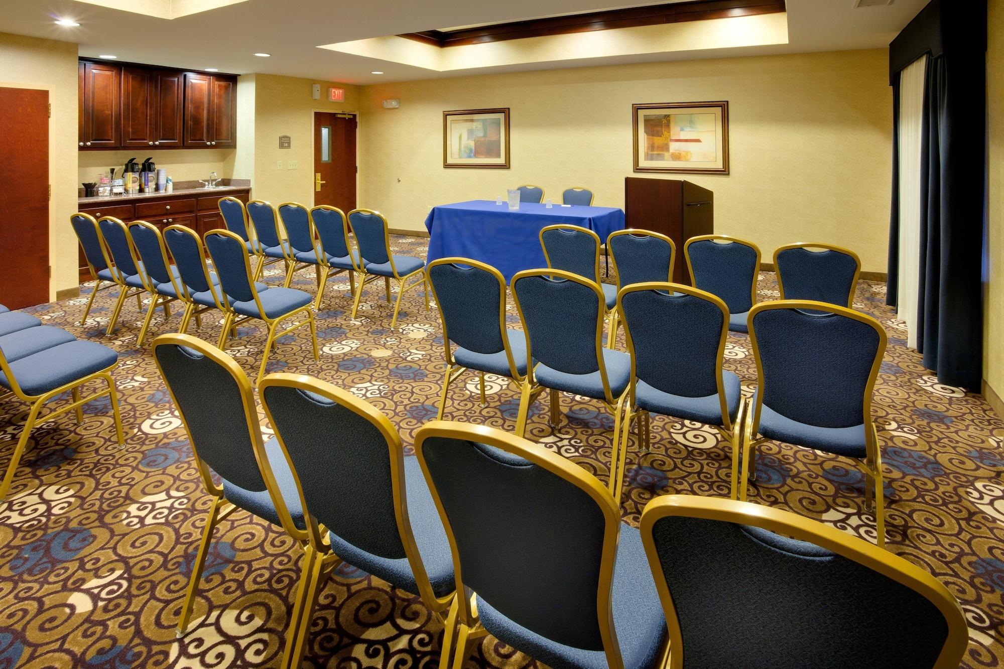 Sala de Reuniones Holiday Inn Express Tower Center by IHG