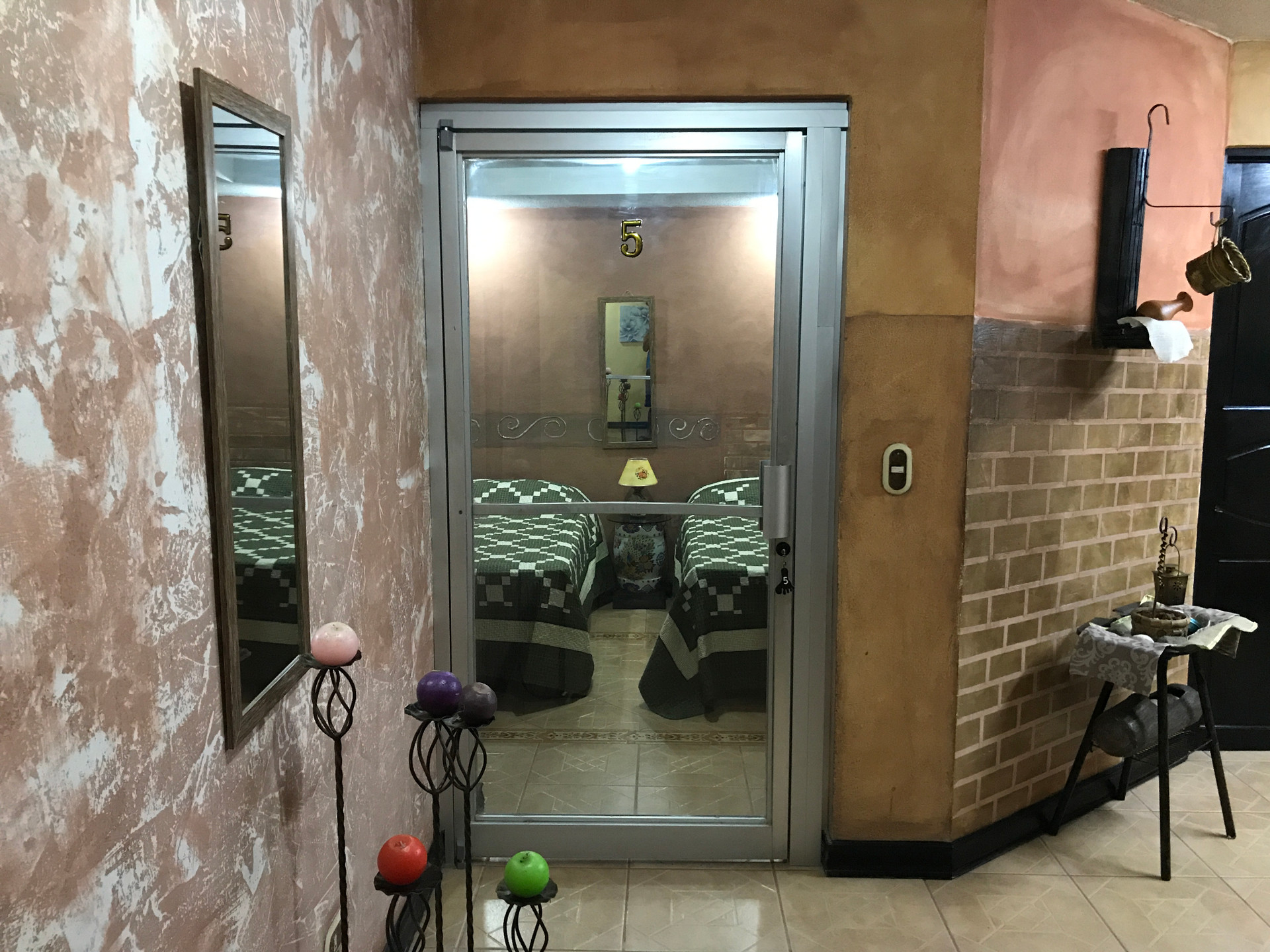 Equipamiento de Habitación Hotel casa Dhanna