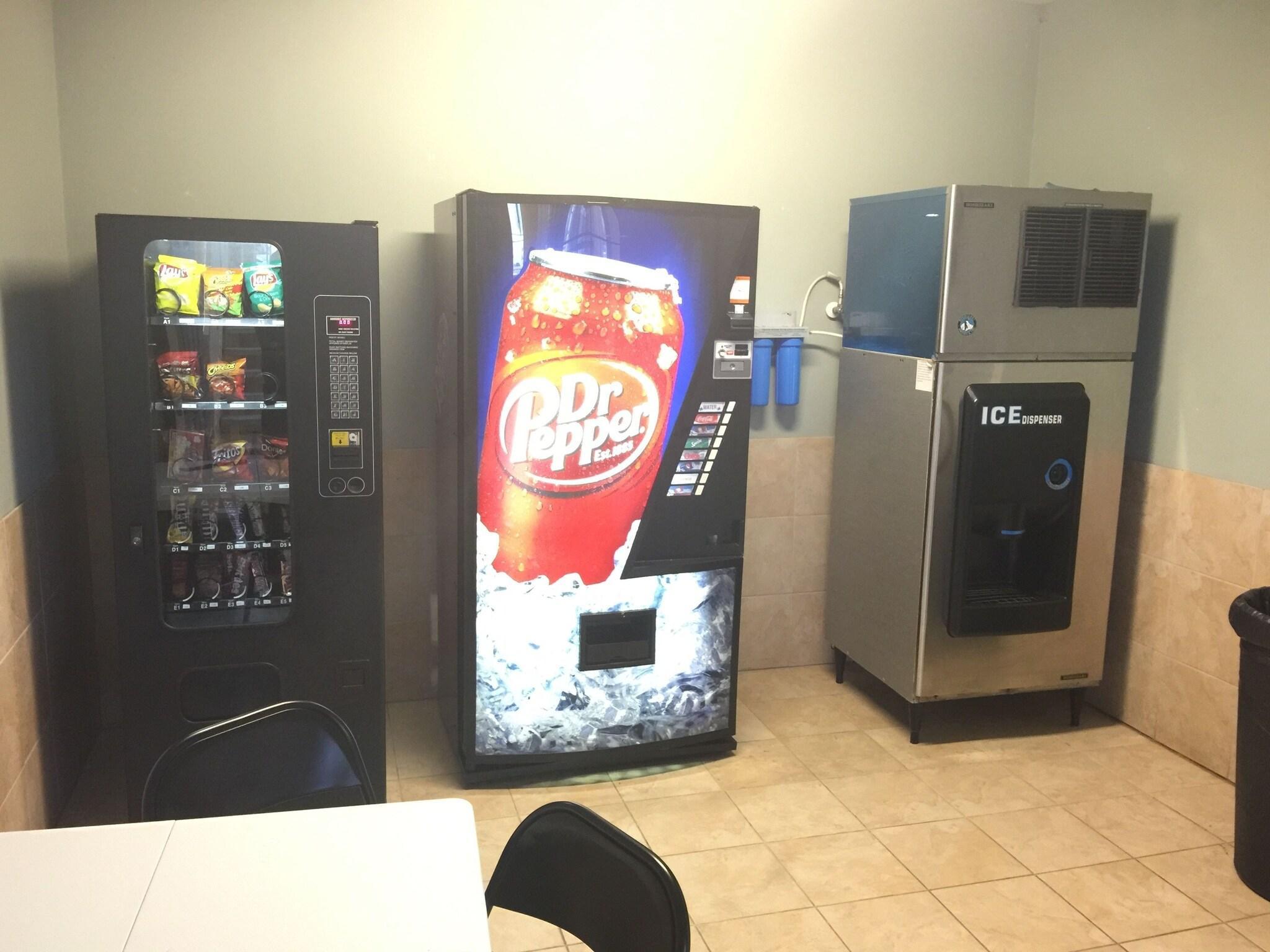 Restaurant Weslaco Inn by Capital O Near Mercedes