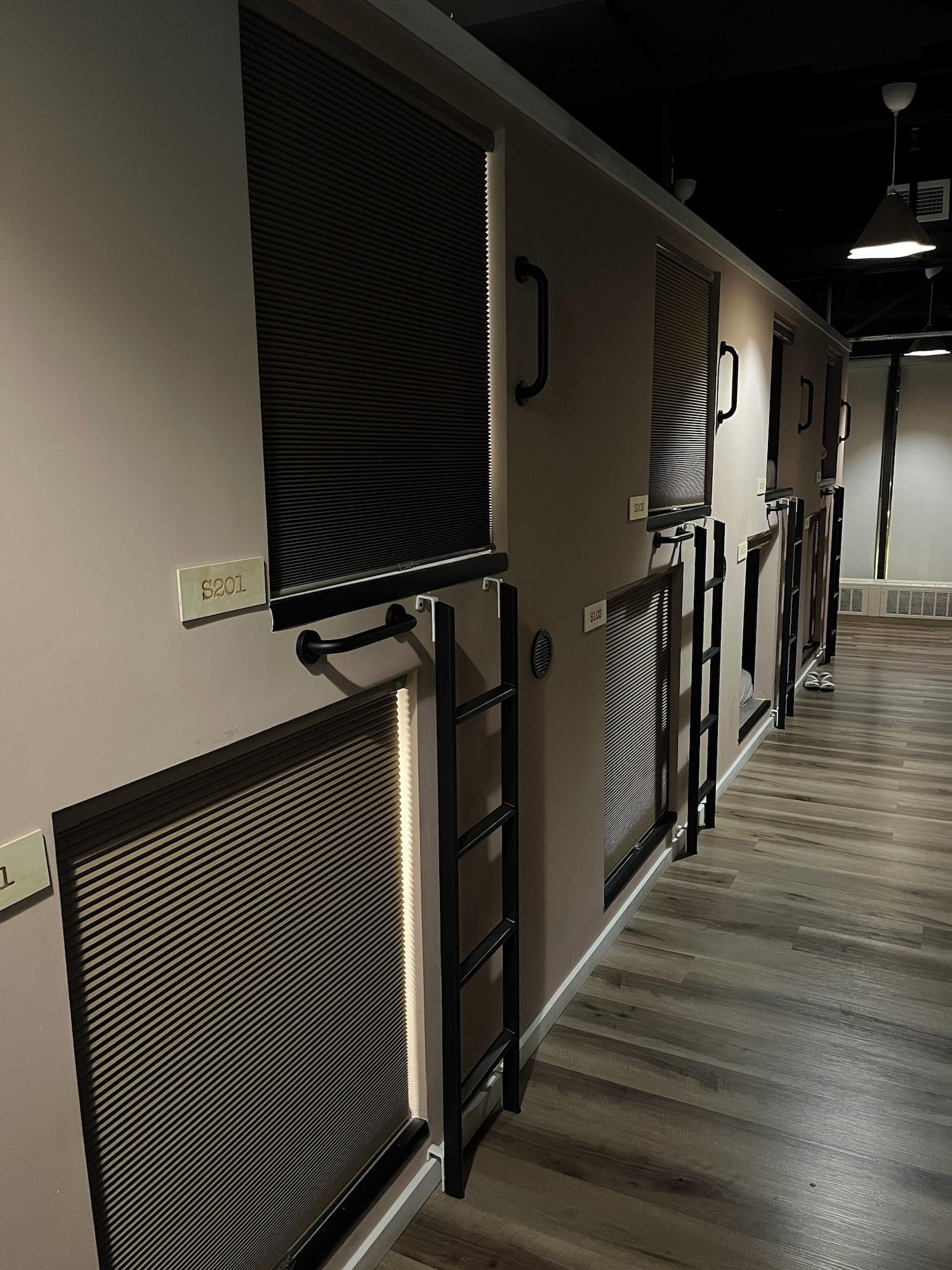 Vista Lobby Pod-Inn Hotel