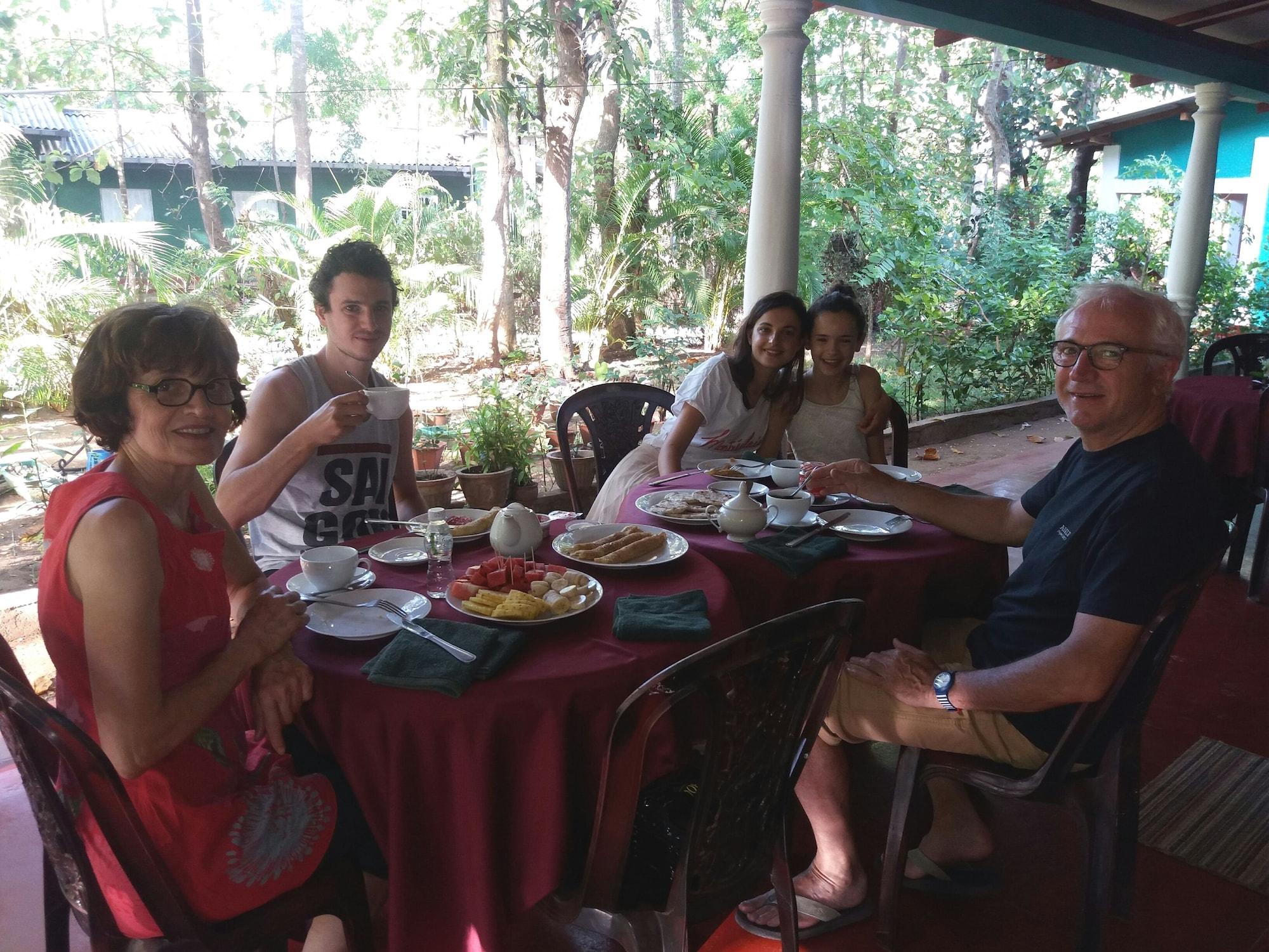 Restaurant Palitha Home Stay
