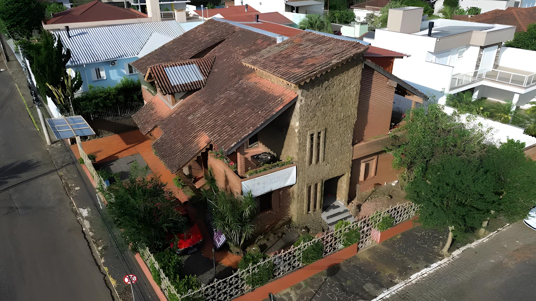 Vista Exterior Merlyn Pousadas