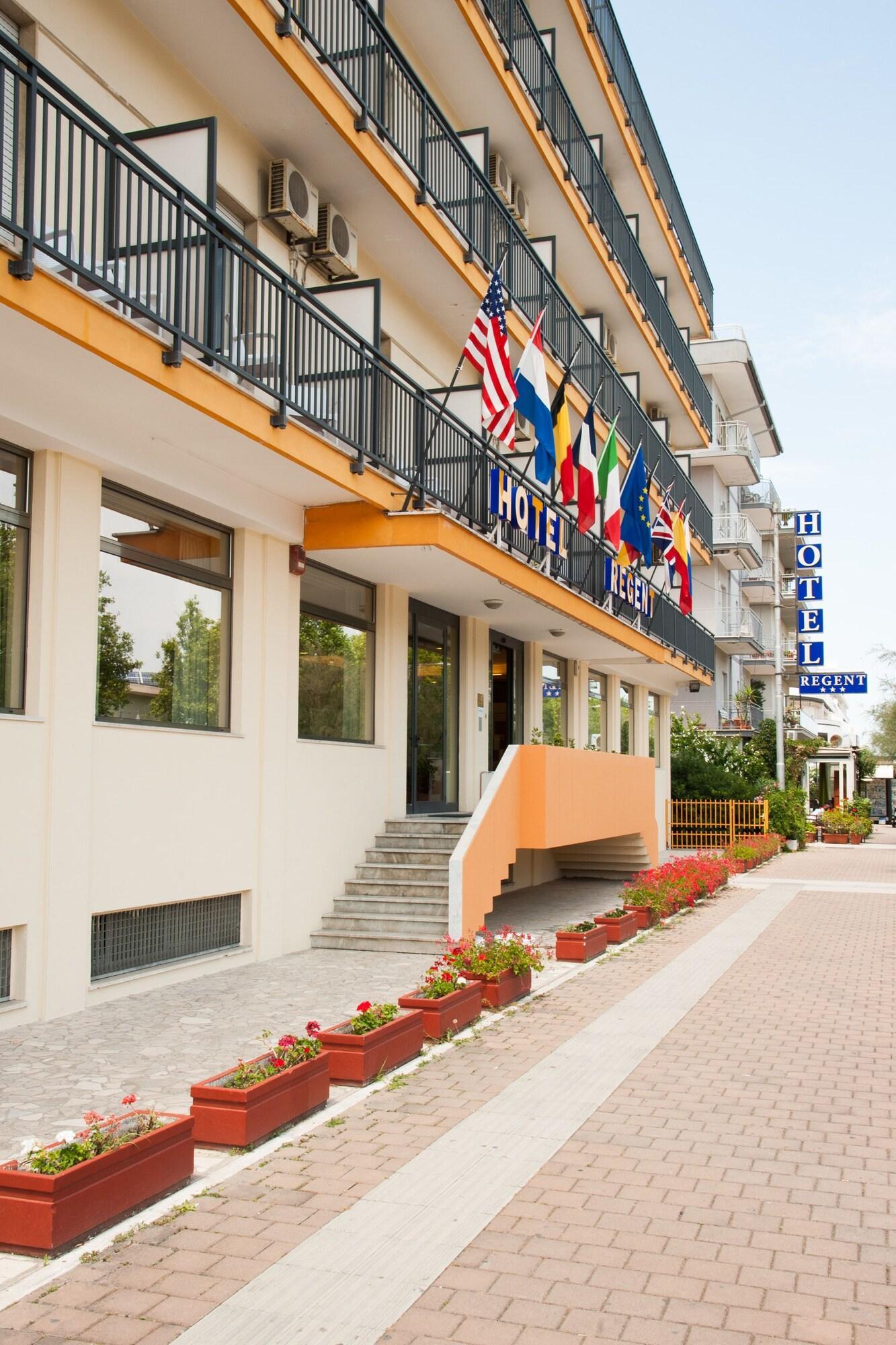 Vista Exterior Hotel Regent