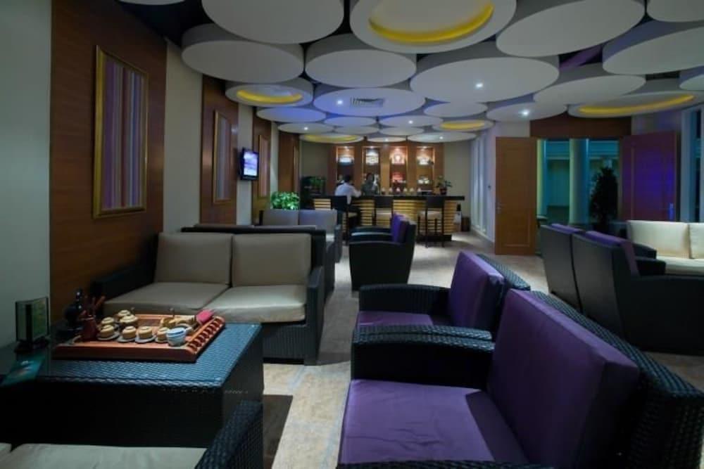 Bar/Salón Zhuhai Charming Holiday Hotel