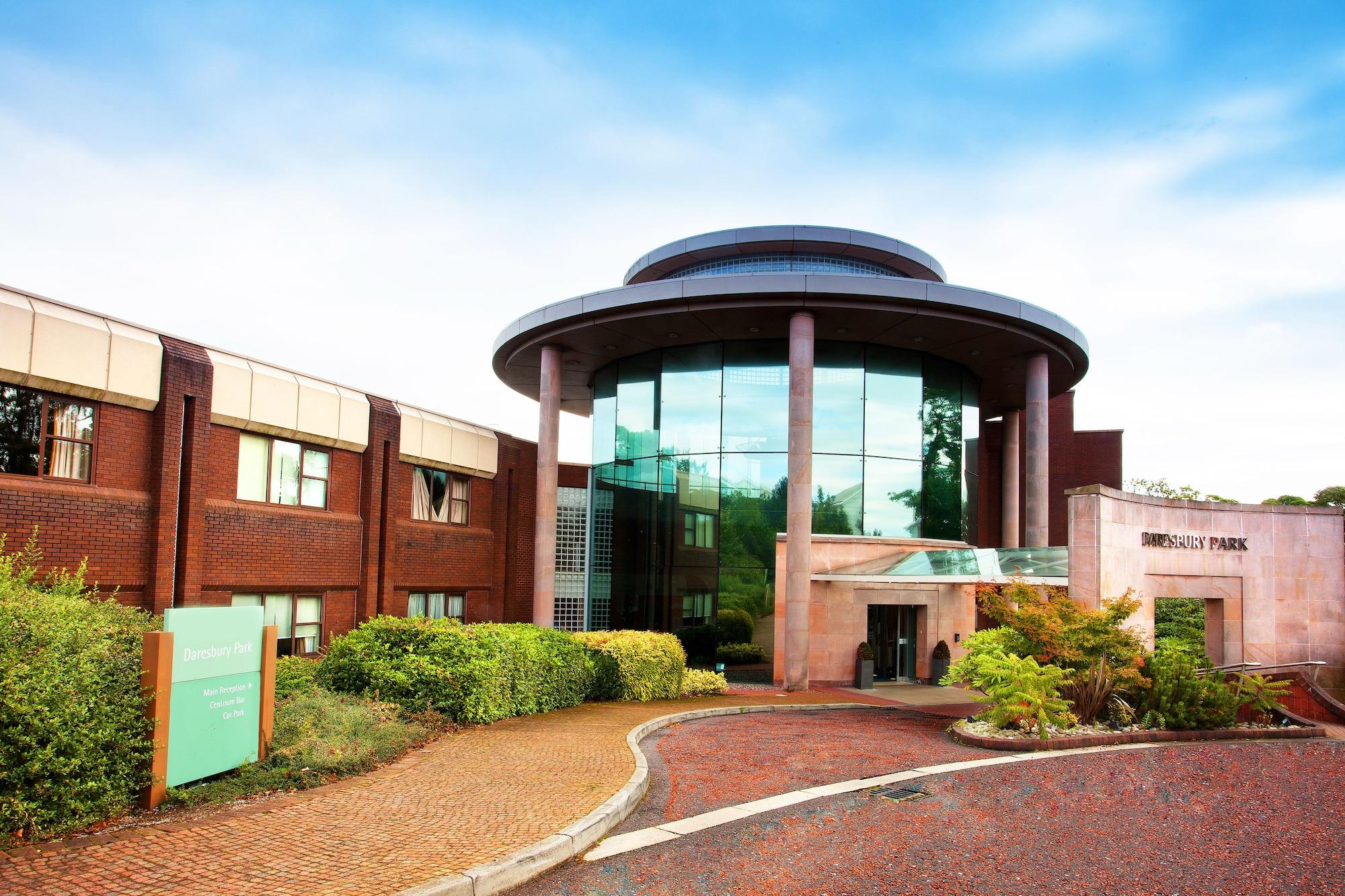Vista Exterior Britannia Daresbury Park Hotel & Spa Warrington