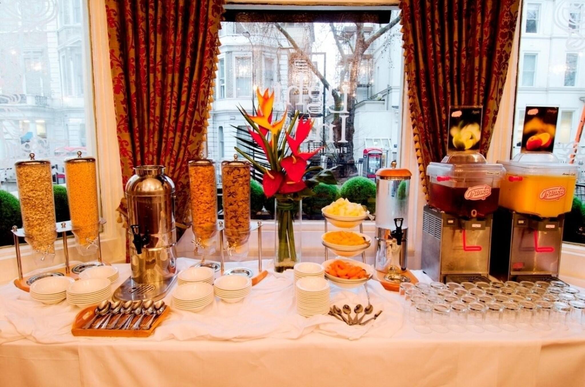 Instalaciones Recreativas Montana Hotel London