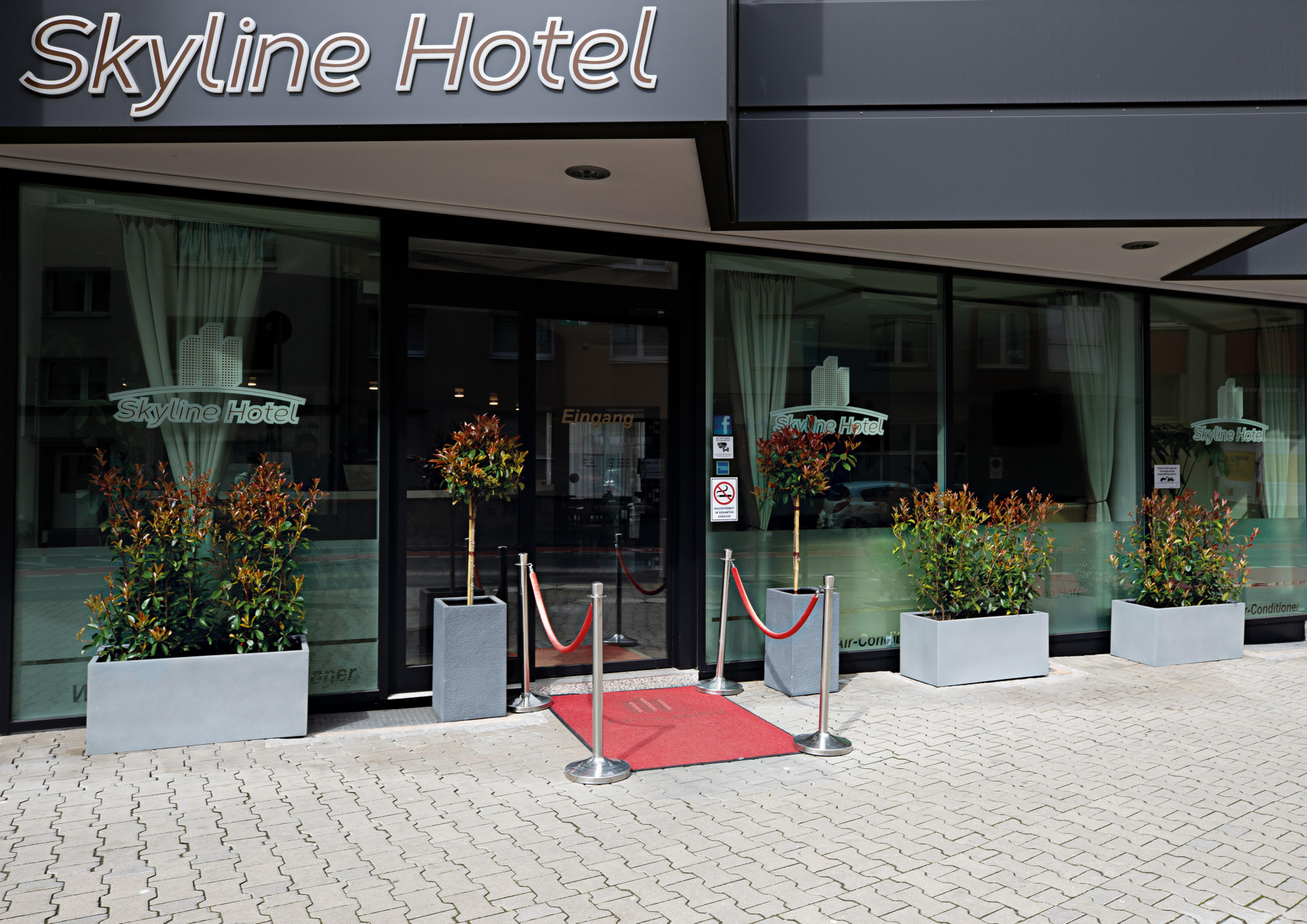 Vista Exterior Skyline Hotel