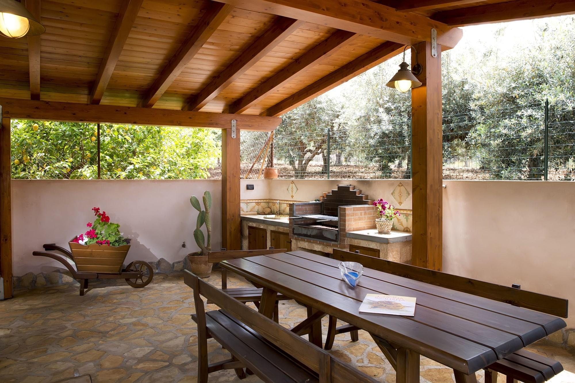 Varios Alba Marina Bed & Breakfast