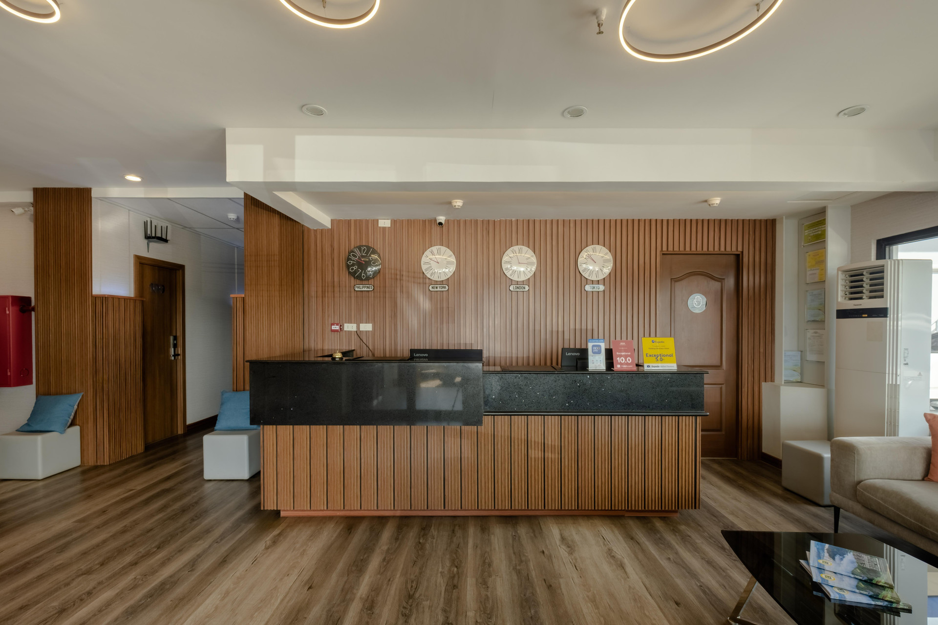Vista Lobby Kekehyu Business Hotel