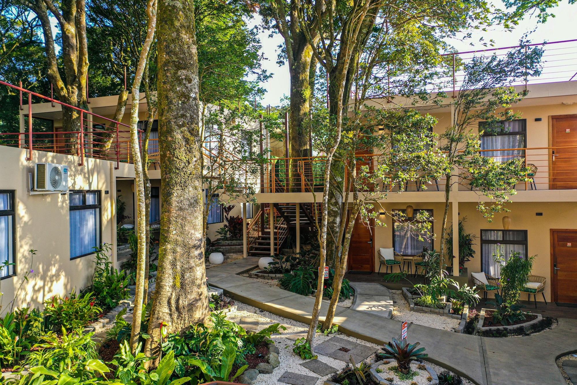 Vista Exterior Sibu Boutique Hotel